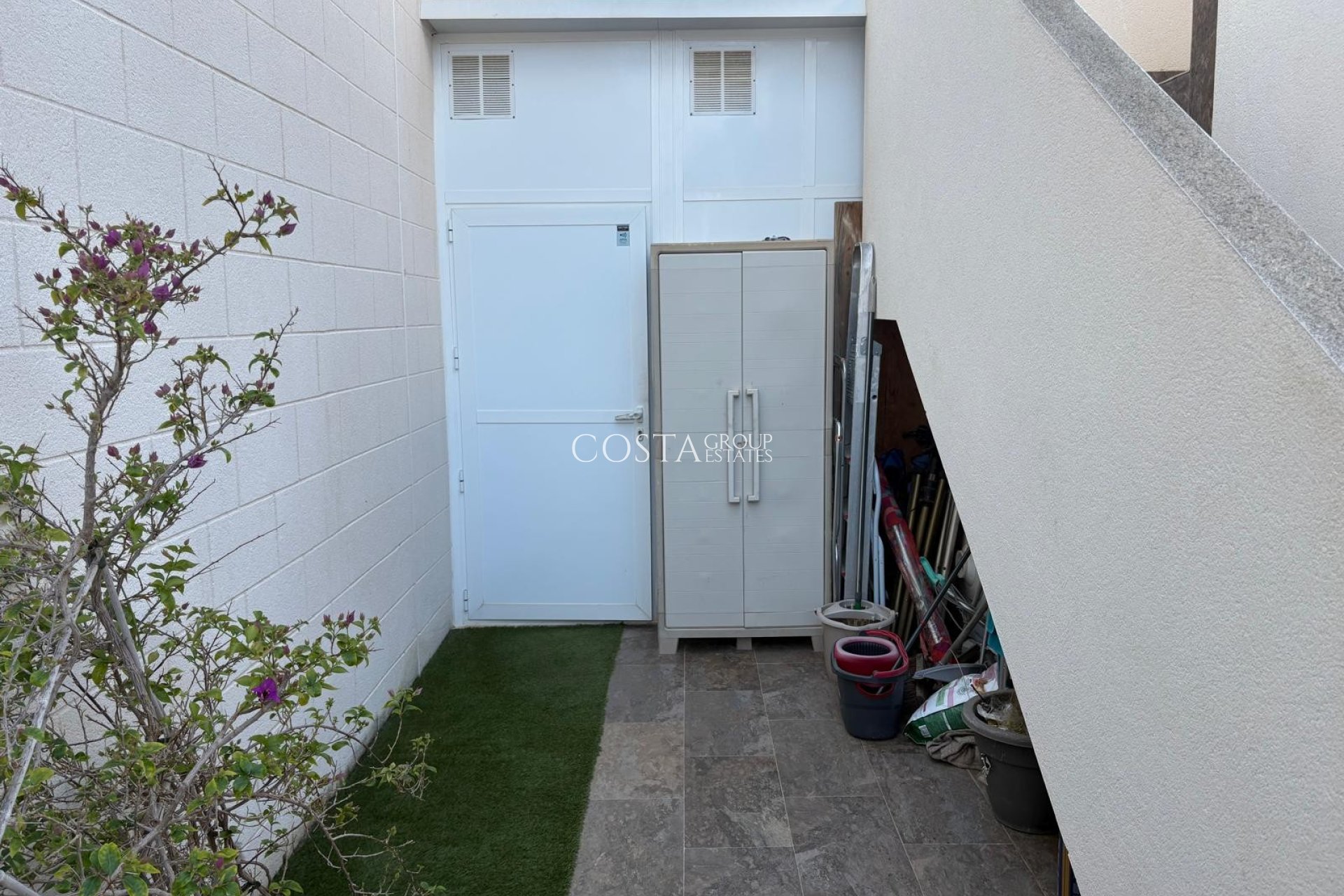 Wiederverkauf - Villa -
Orihuela Costa - Villamartín