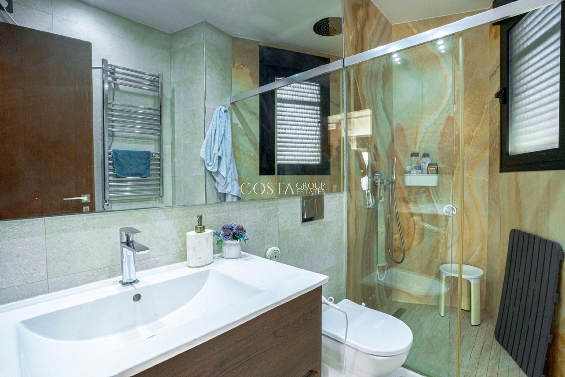 Wiederverkauf - Villa -
Orihuela Costa - Villamartin