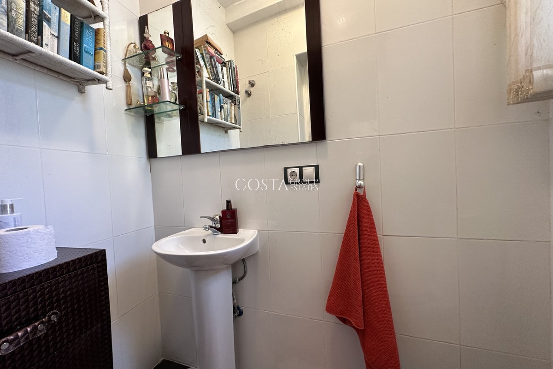 Wiederverkauf - Villa -
Orihuela Costa - Villamartin