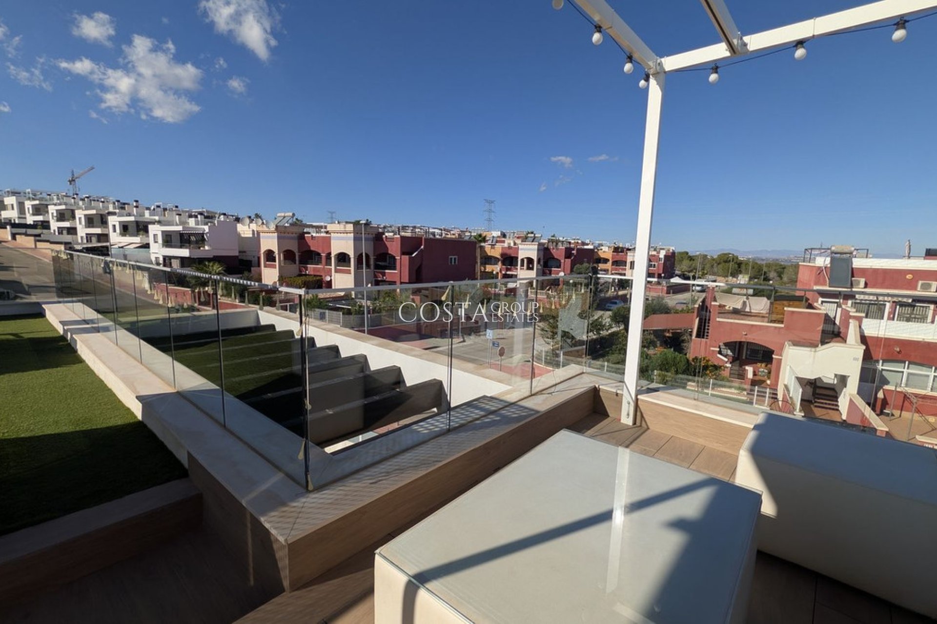 Wiederverkauf - Villa -
Orihuela Costa - Villamartin