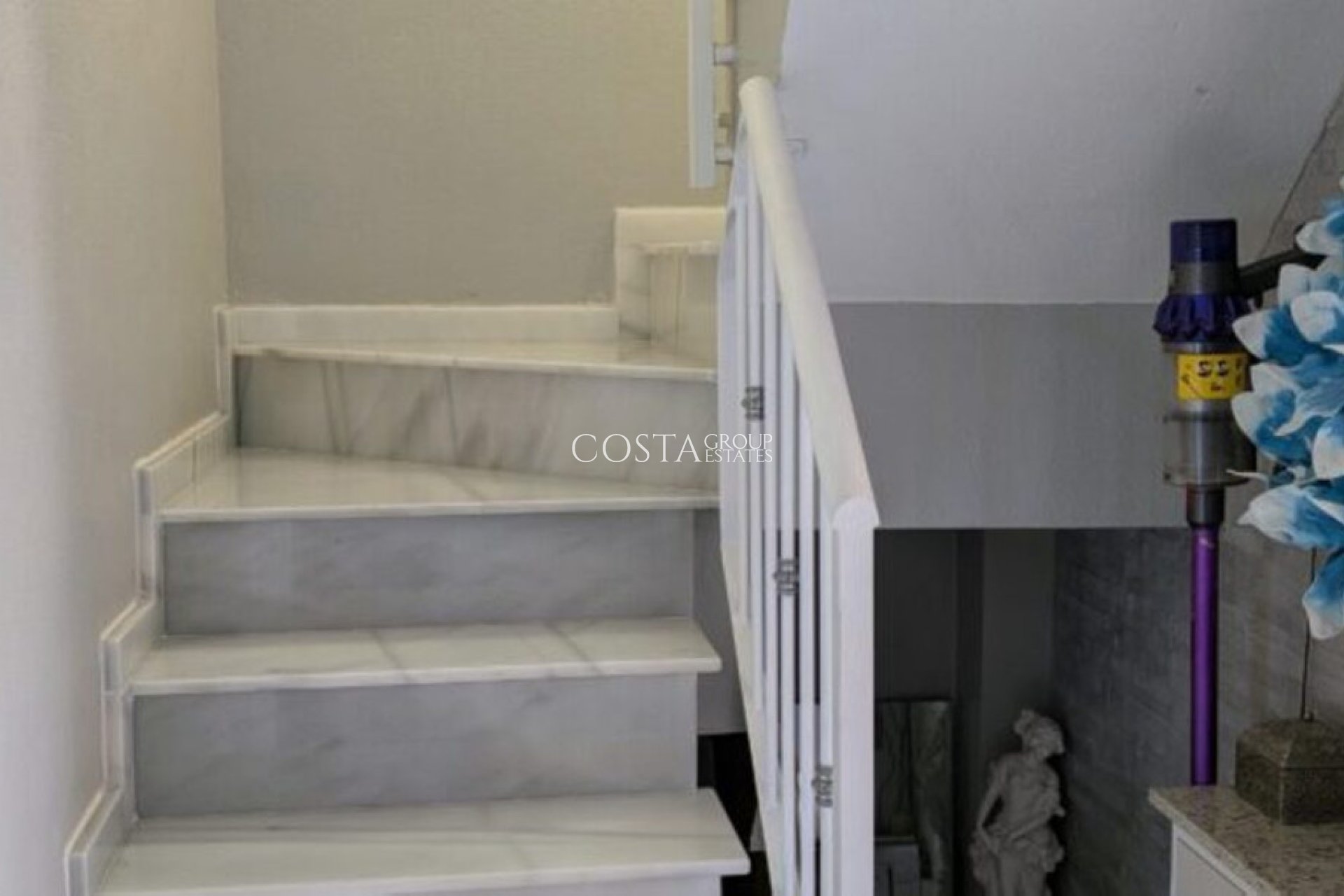 Wiederverkauf - Villa -
Orihuela Costa - Villamartin