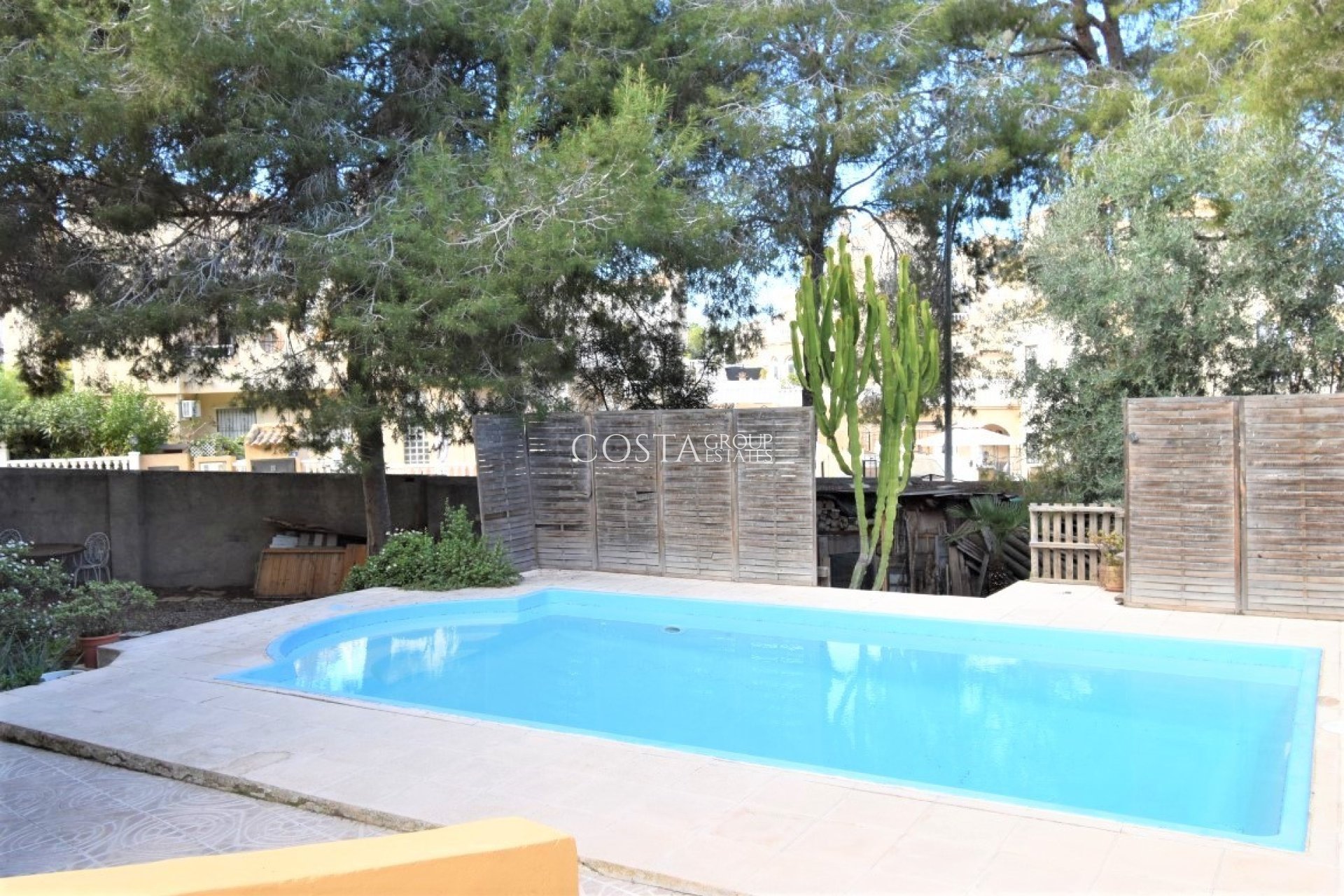 Wiederverkauf - Villa -
Orihuela Costa - Villamartin