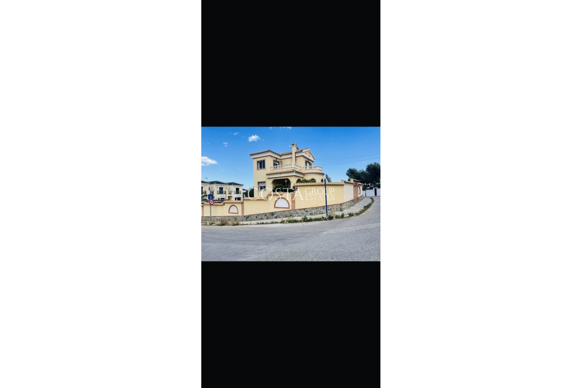 Wiederverkauf - Villa -
Orihuela Costa - Villamartin