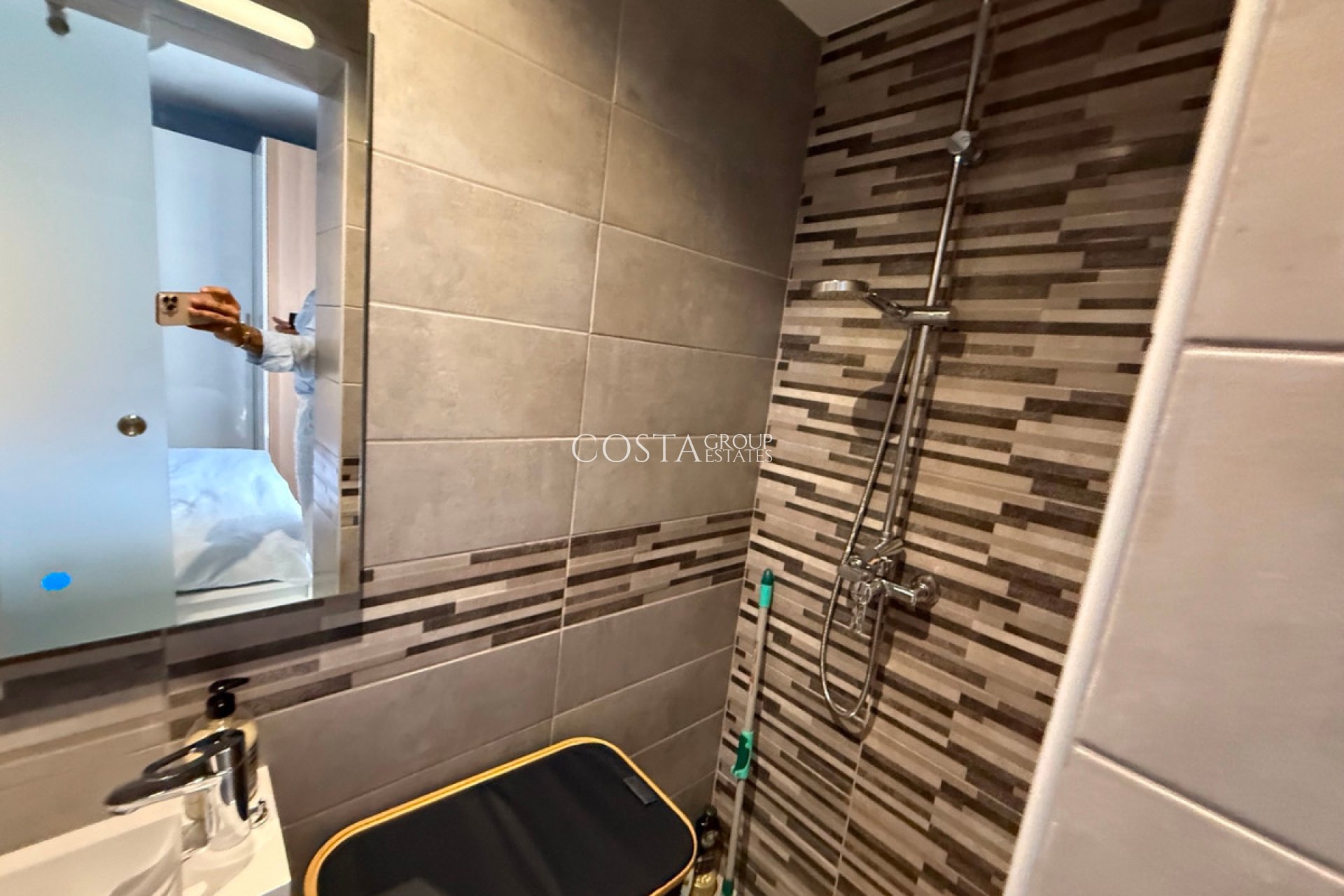 Wiederverkauf - Villa -
Orihuela Costa - Villamartin