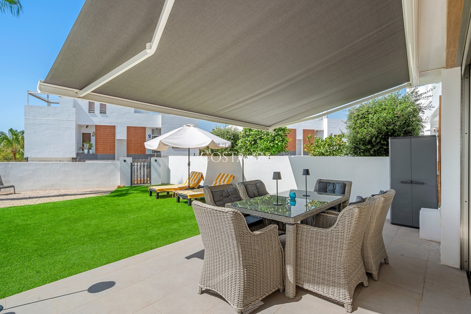 Wiederverkauf - Villa -
Orihuela Costa - Villamartín