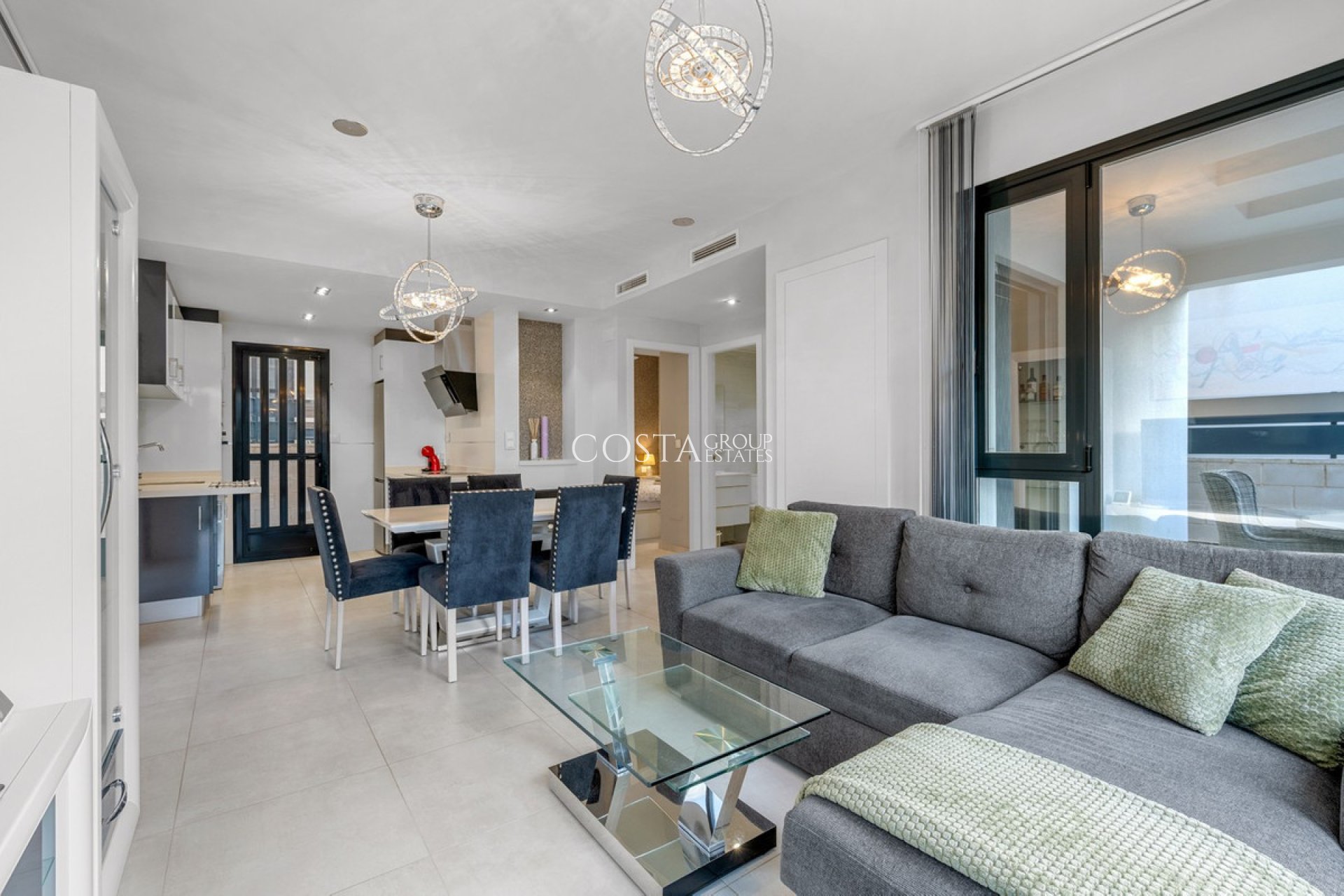 Wiederverkauf - Villa -
Orihuela Costa