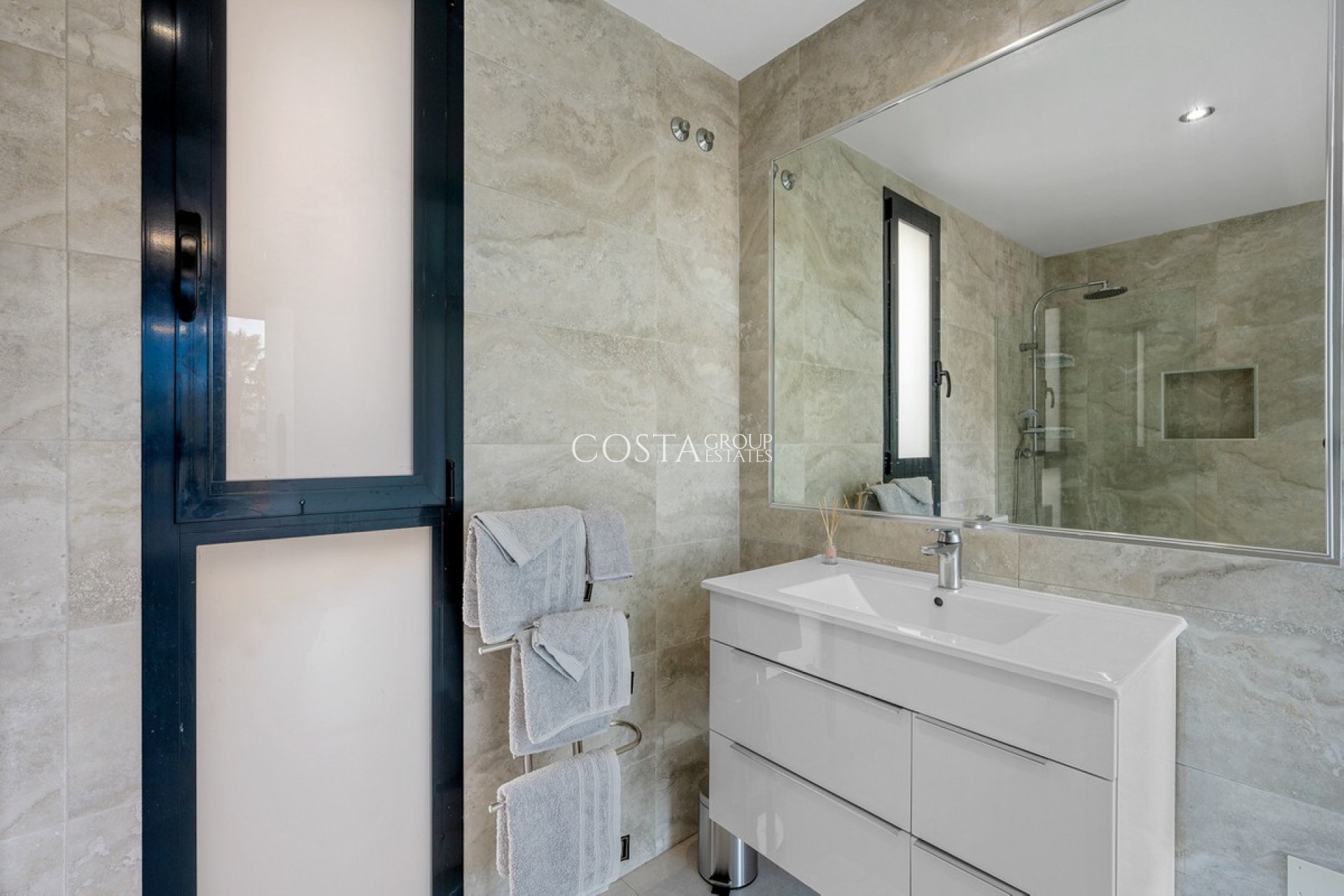 Wiederverkauf - Villa -
Orihuela Costa