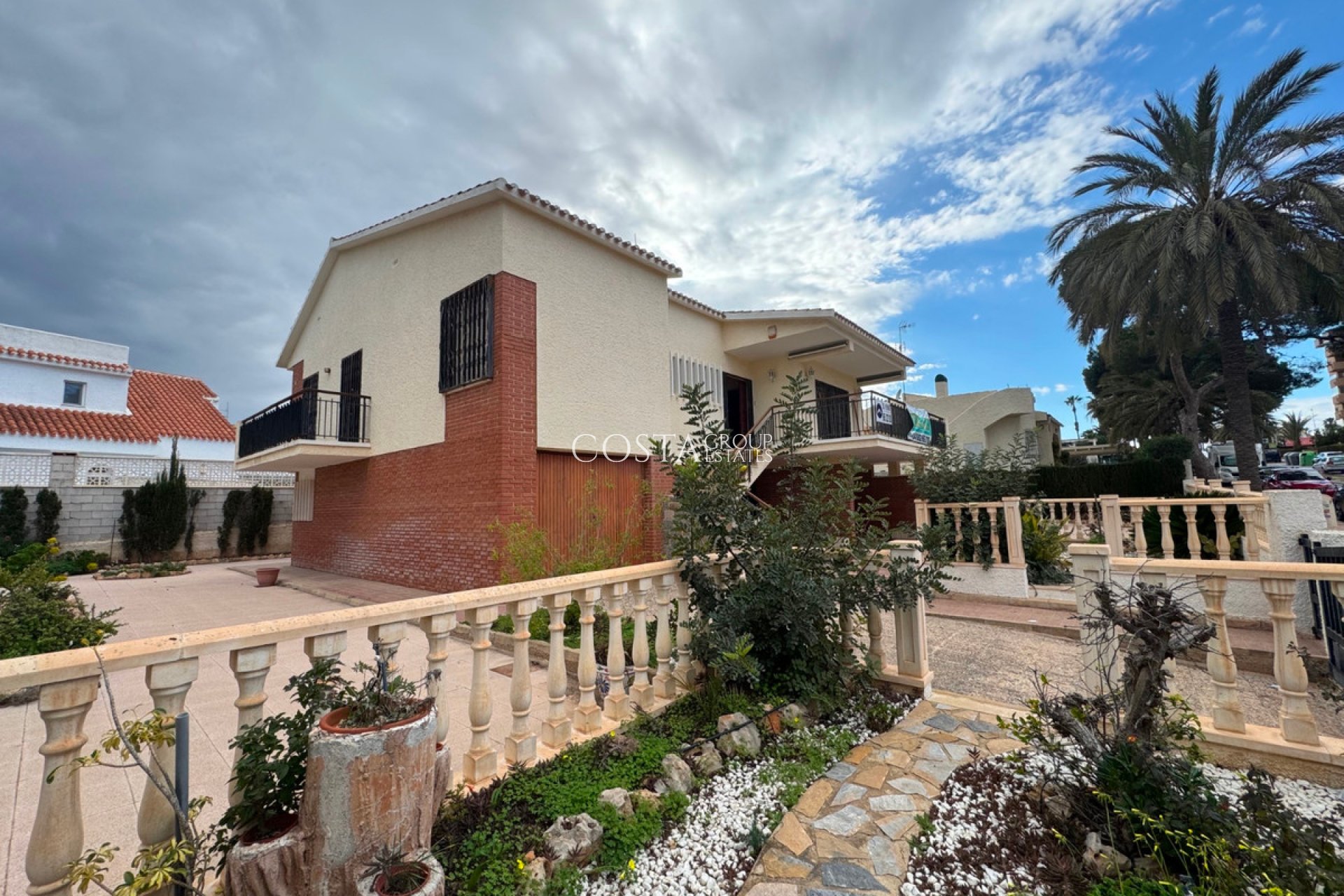 Wiederverkauf - Villa -
Orihuela - La Zenia