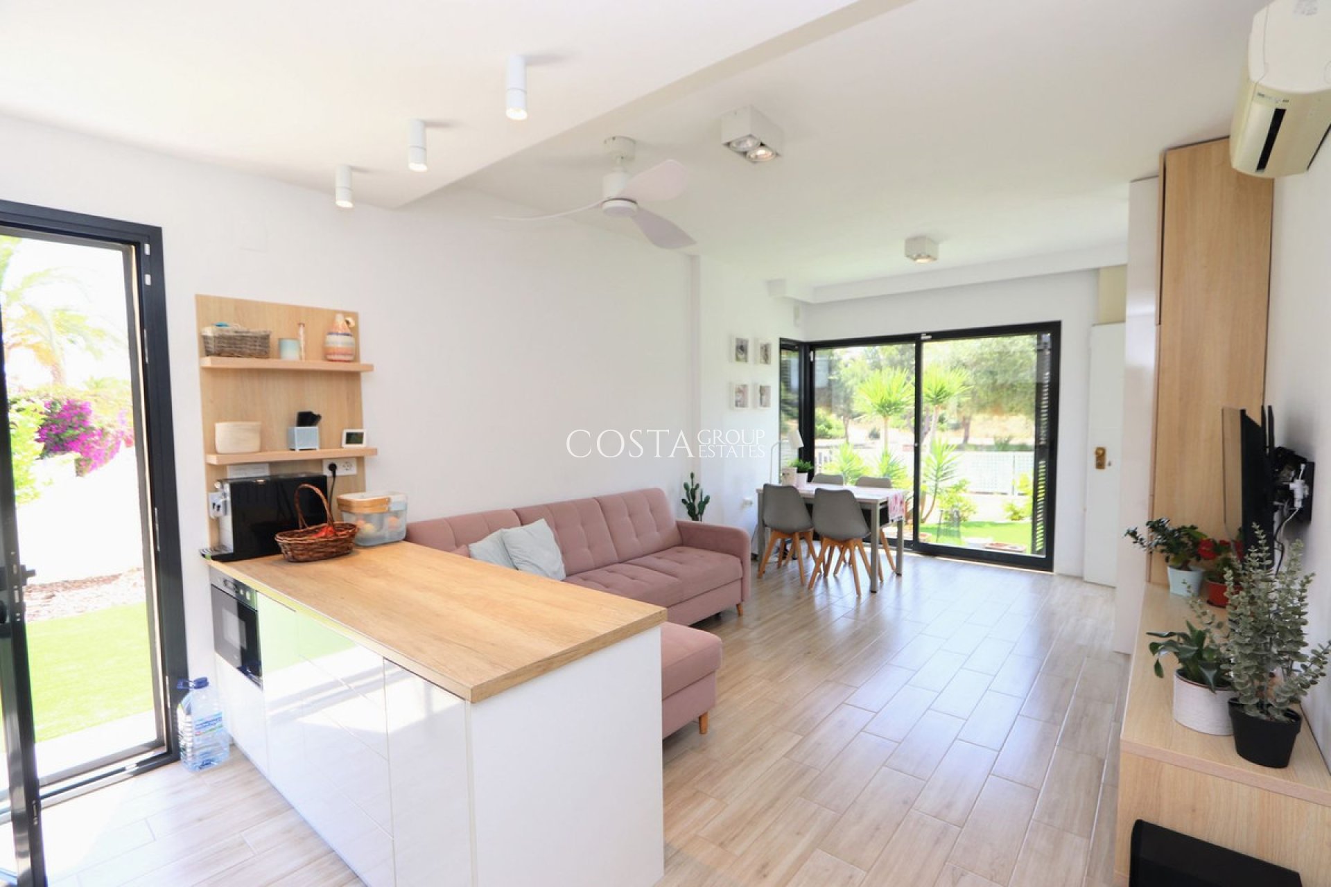 Wiederverkauf - Villa -
Orihuela - La Zenia