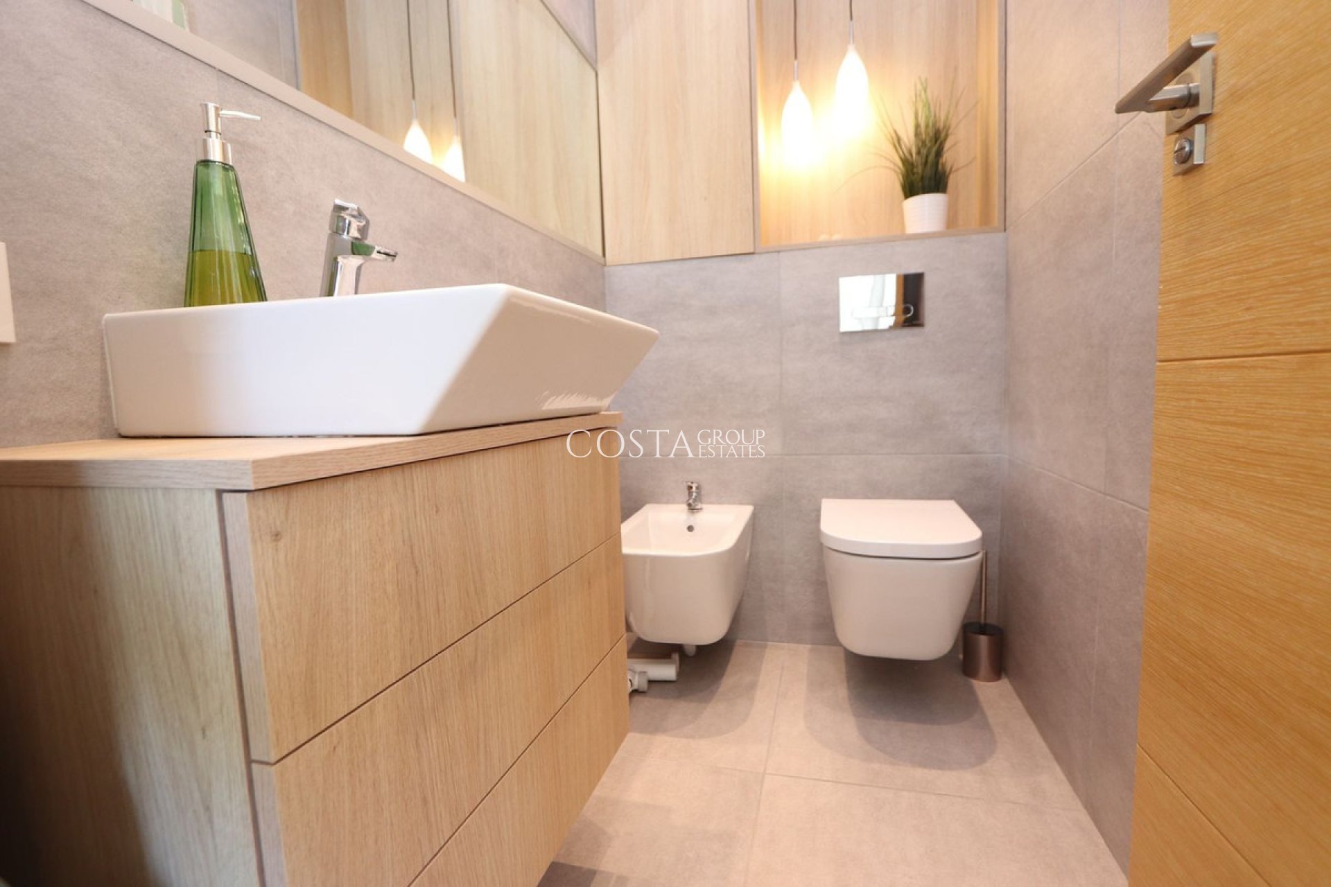 Wiederverkauf - Villa -
Orihuela - La Zenia