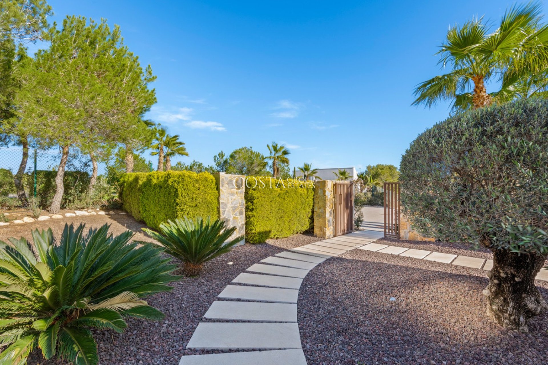 Wiederverkauf - Villa -
Orihuela - Las Colinas Golf