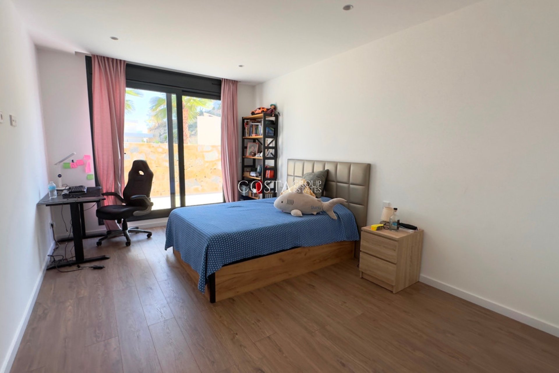 Wiederverkauf - Villa -
Orihuela - Las Colinas Golf