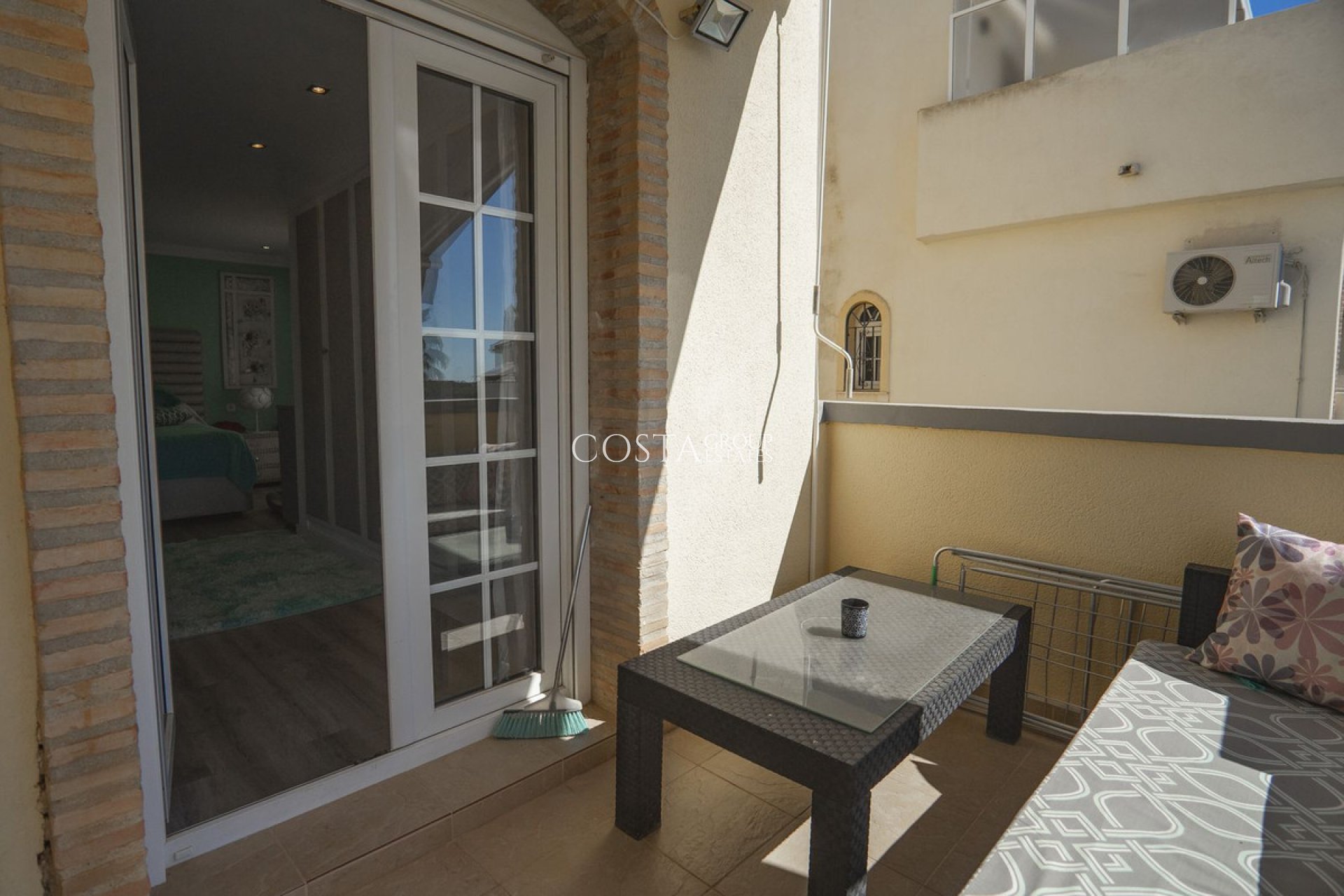 Wiederverkauf - Villa -
Orihuela - Las Ramblas Golf