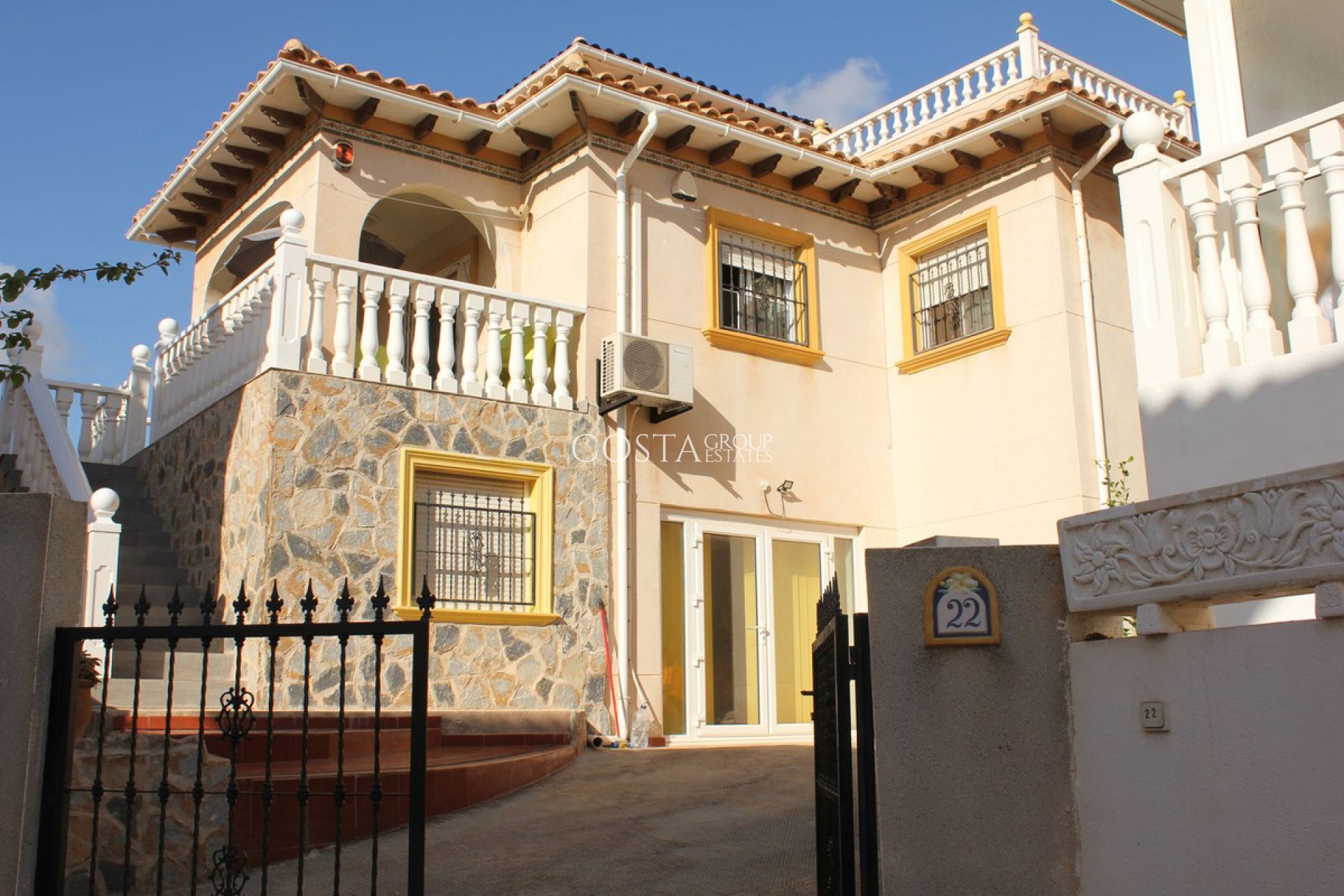 Wiederverkauf - Villa -
Orihuela - Orihuela Costa