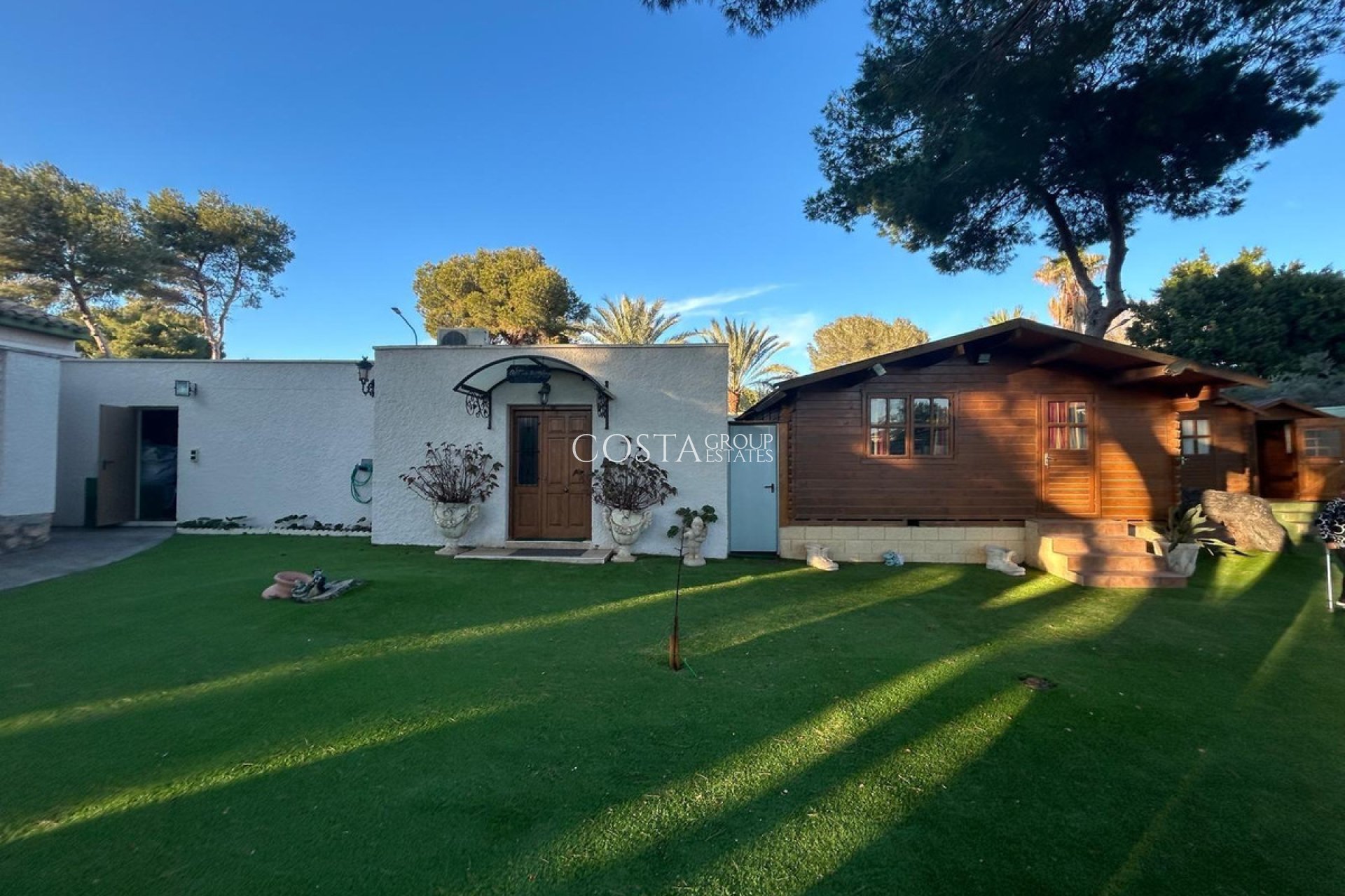 Wiederverkauf - Villa -
Orihuela - Orihuela Costa