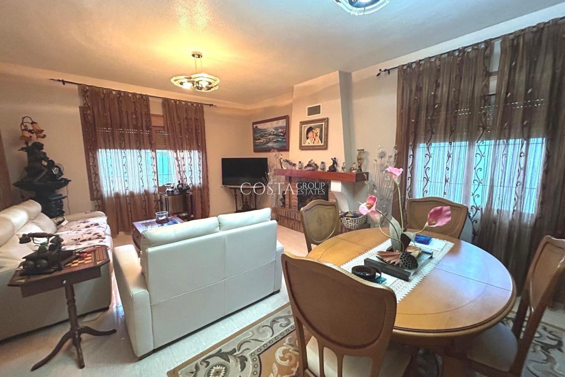 Wiederverkauf - Villa -
Orihuela - Orihuela Costa