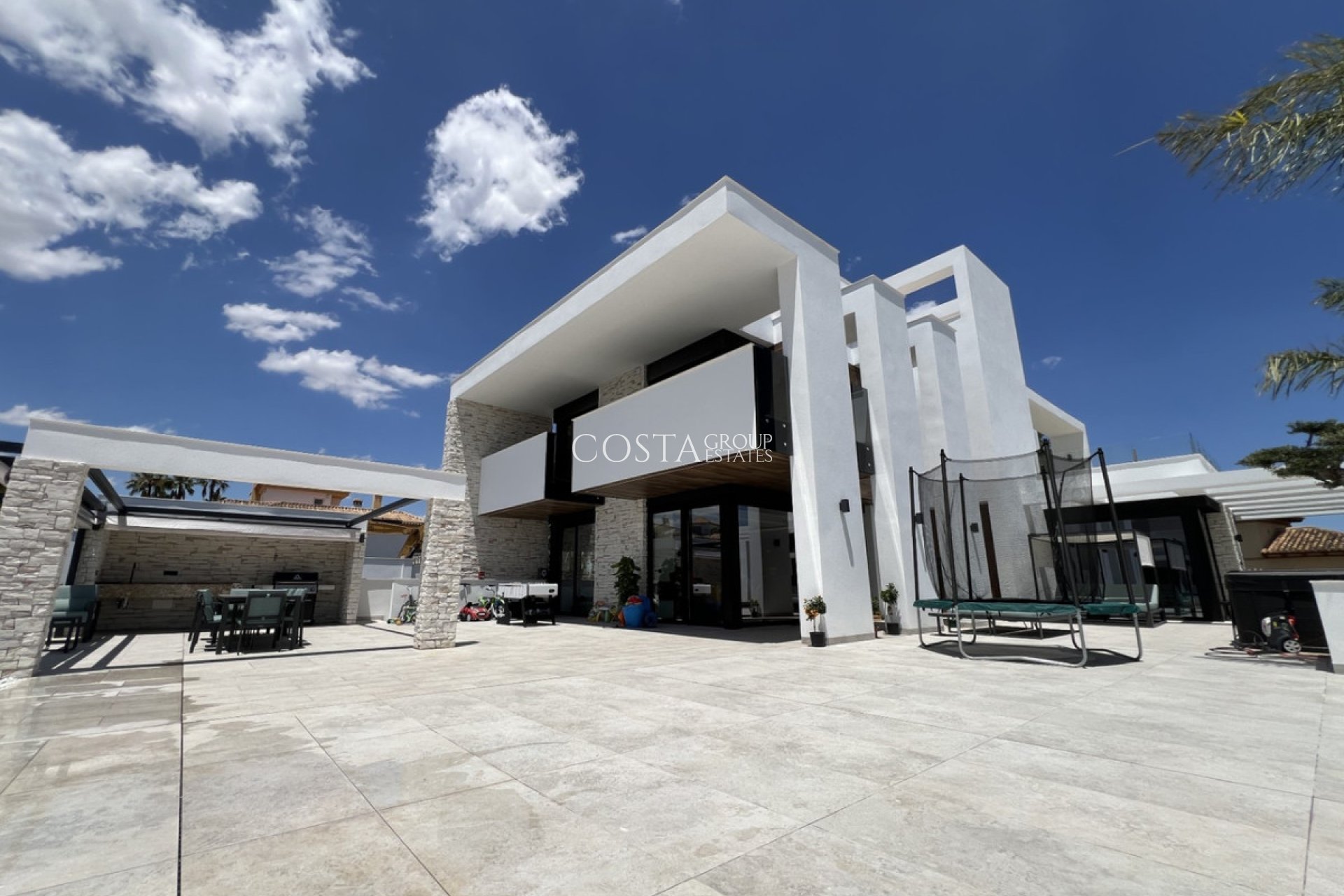 Wiederverkauf - Villa -
Orihuela - Orihuela Costa