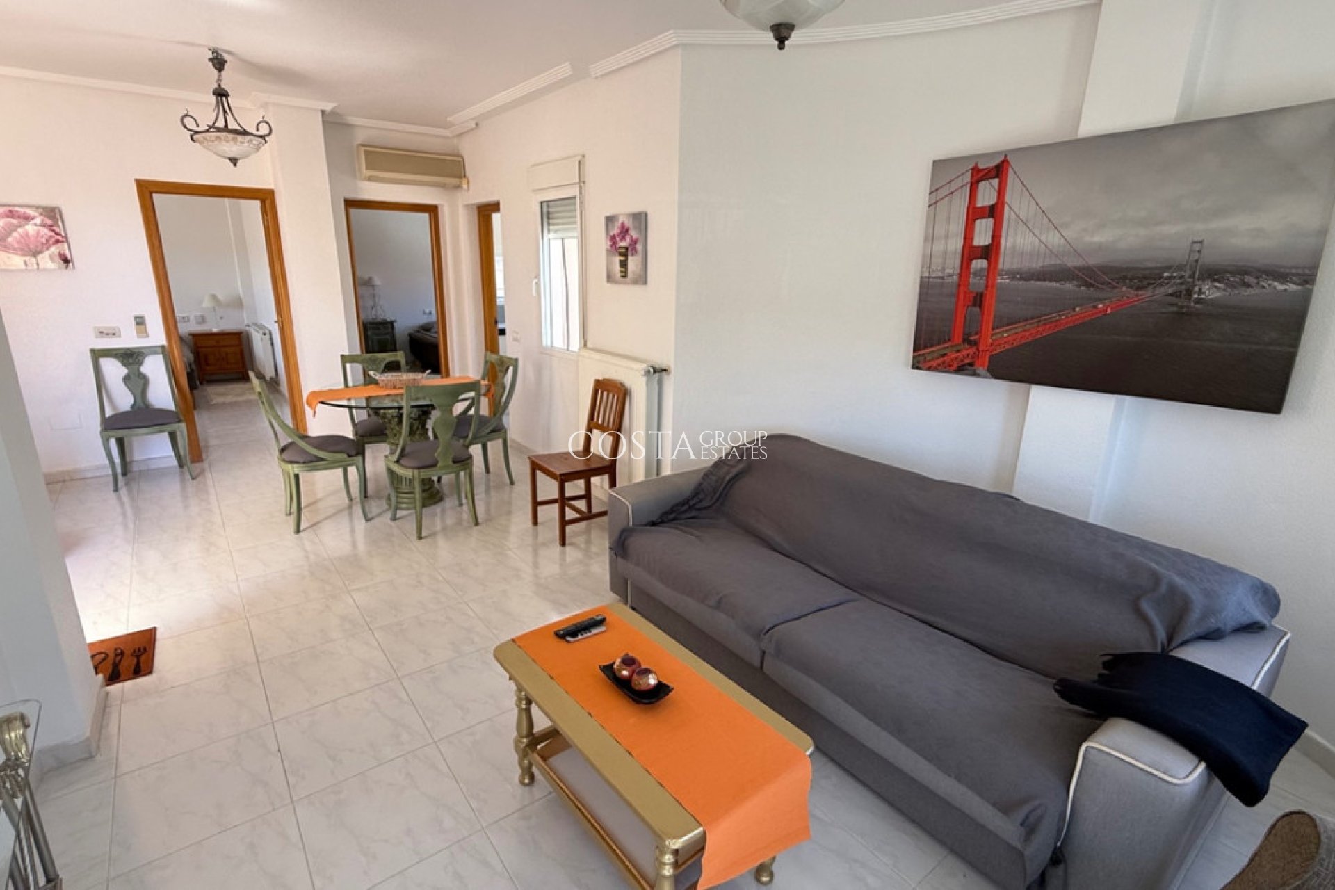 Wiederverkauf - Villa -
Orihuela - Orihuela Costa