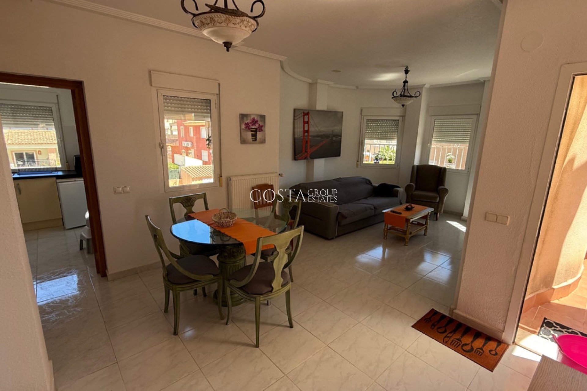 Wiederverkauf - Villa -
Orihuela - Orihuela Costa