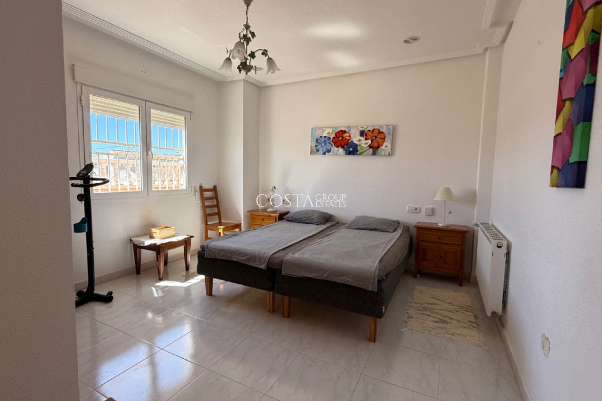 Wiederverkauf - Villa -
Orihuela - Orihuela Costa