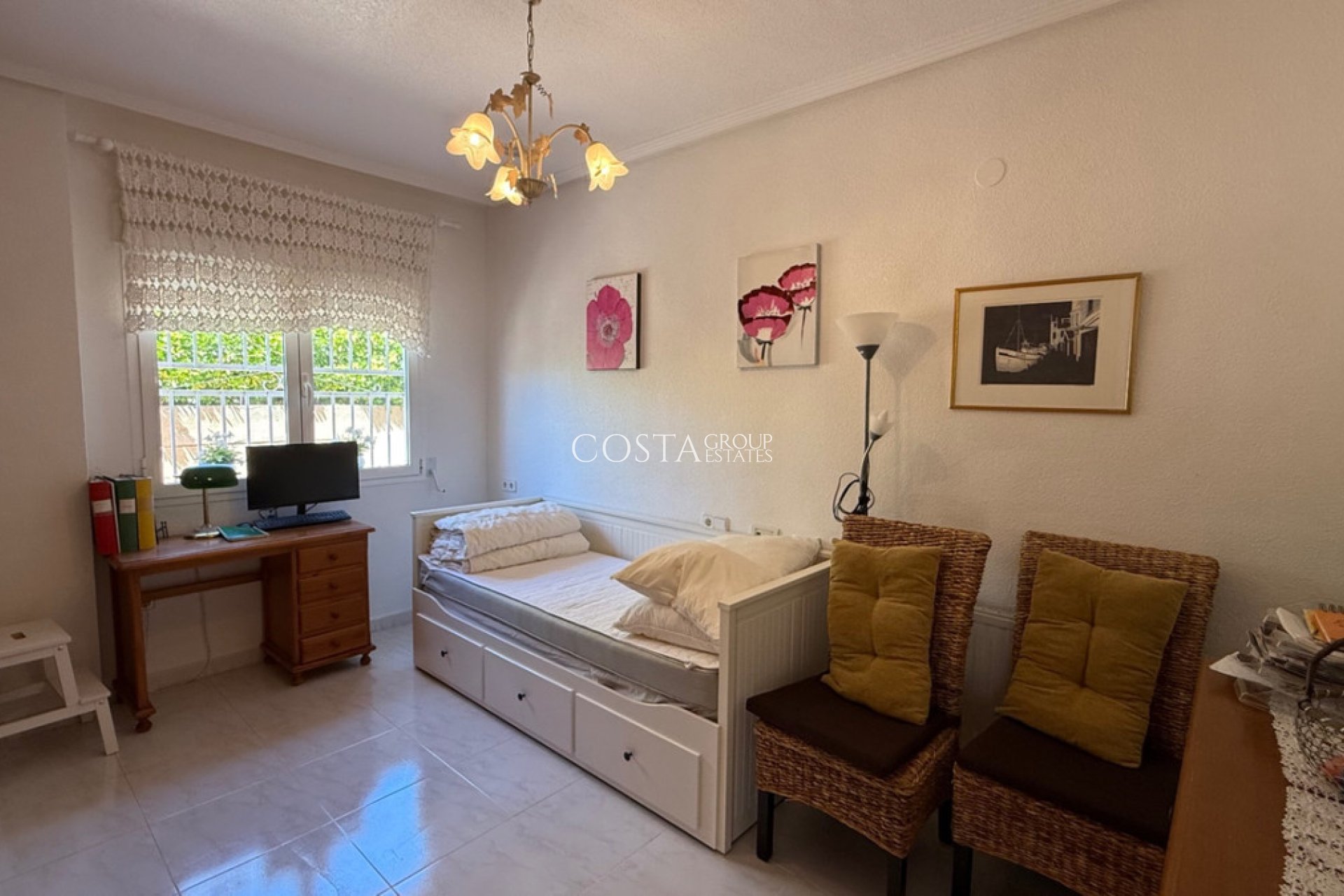 Wiederverkauf - Villa -
Orihuela - Orihuela Costa