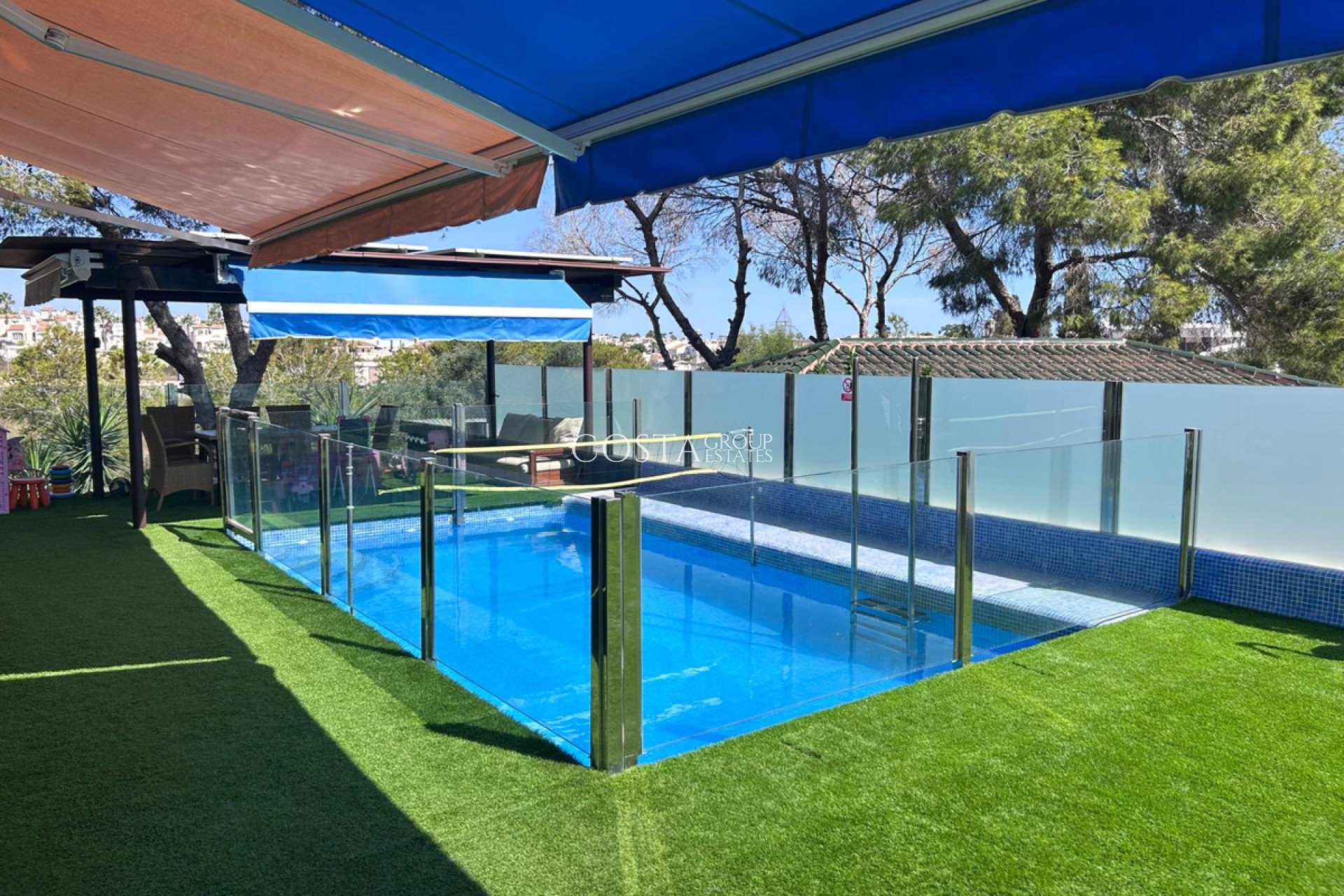 Wiederverkauf - Villa -
Orihuela - Orihuela Costa