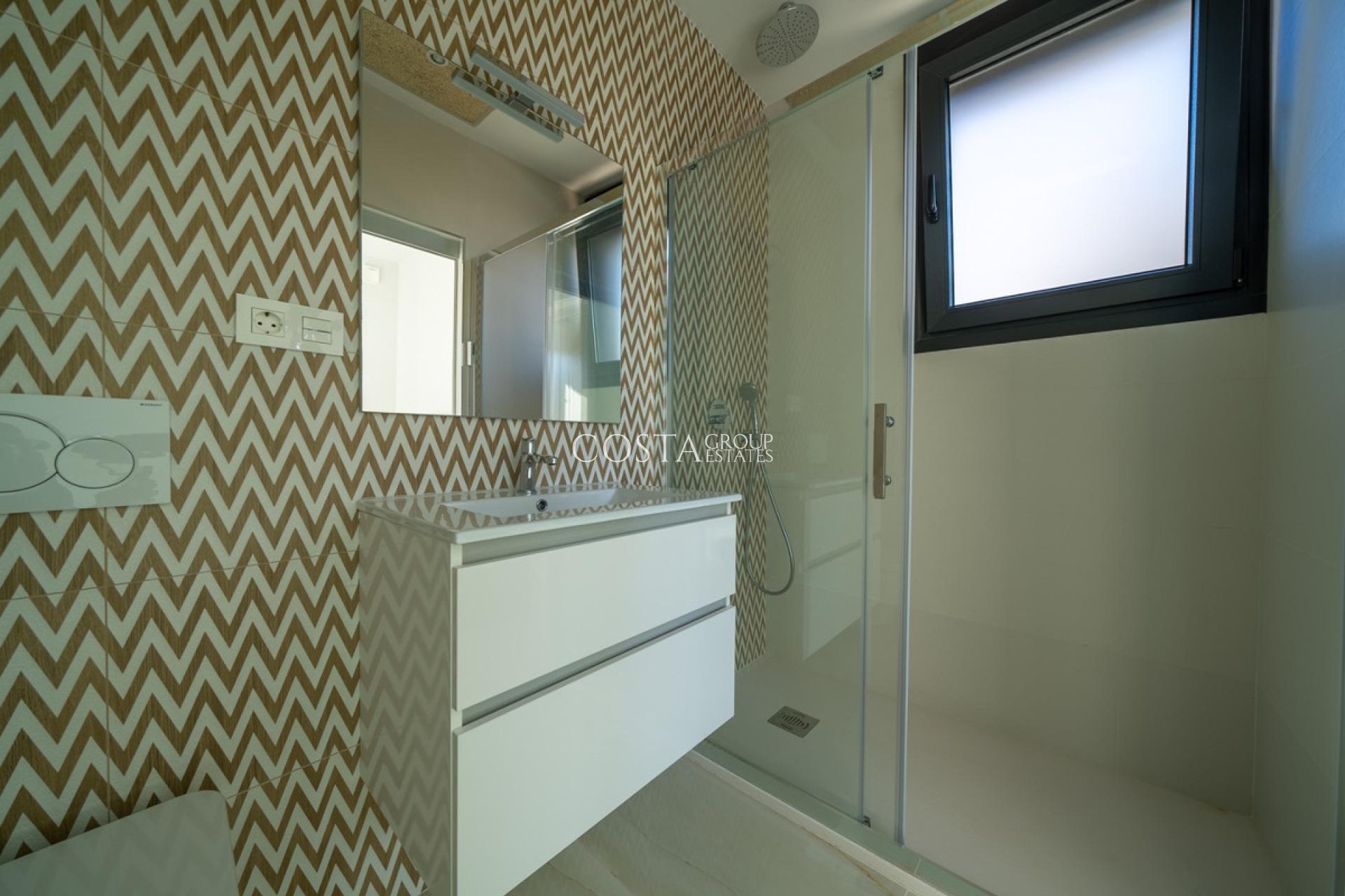 Wiederverkauf - Villa -
Orihuela - Orihuela Costa