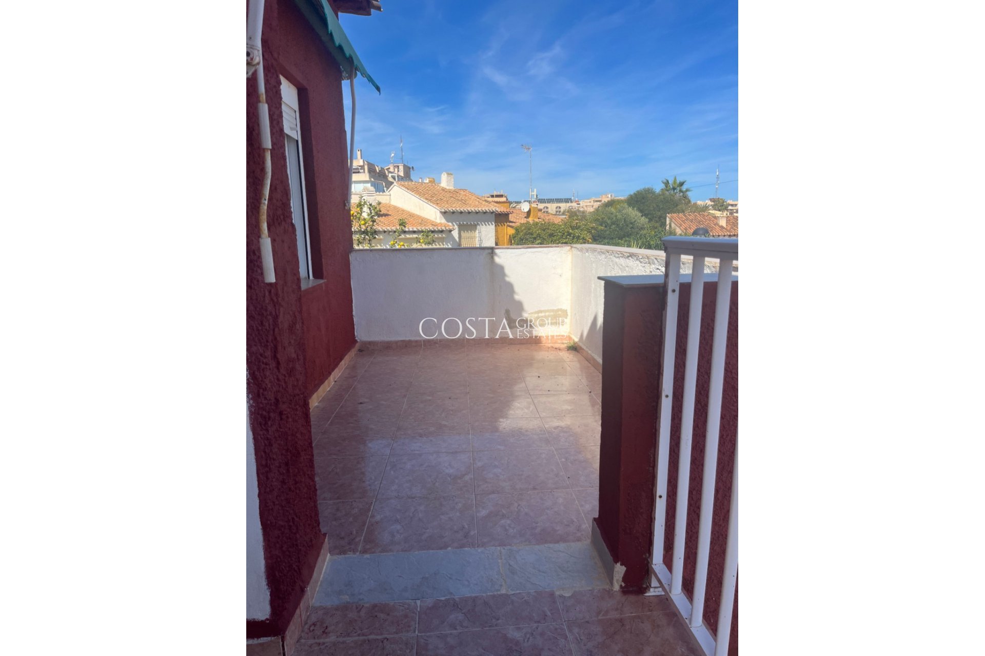 Wiederverkauf - Villa -
Orihuela - Punta Prima