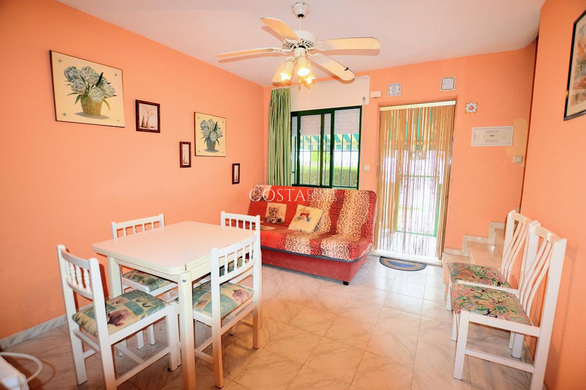 Wiederverkauf - Villa -
Orihuela - Punta Prima