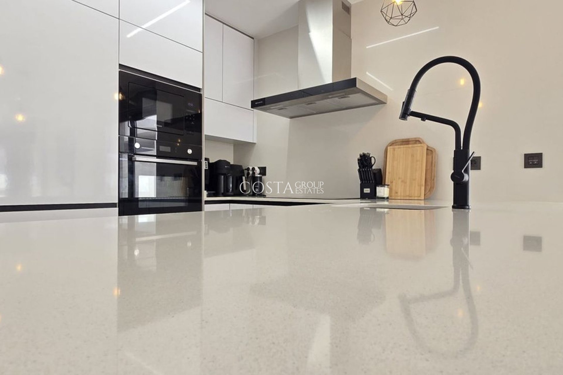 Wiederverkauf - Villa -
Orihuela - Punta Prima