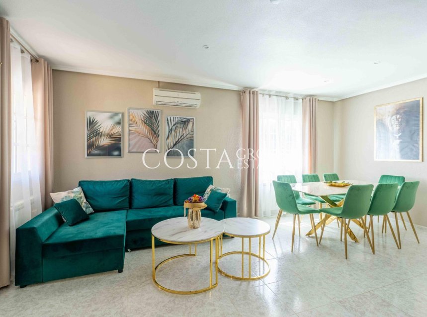 Wiederverkauf - Villa -
Orihuela - Punta Prima