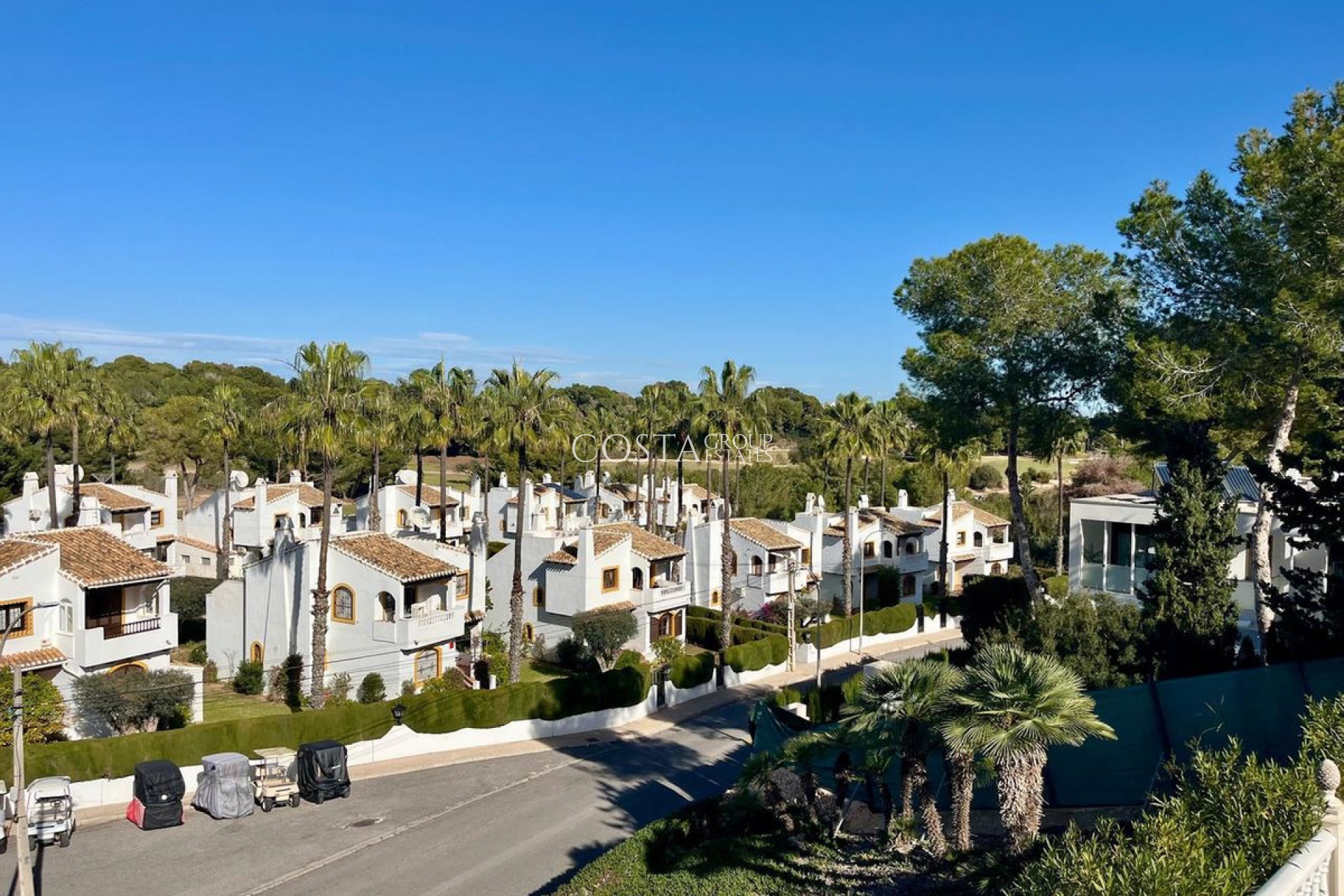 Wiederverkauf - Villa -
Orihuela - Villamartin