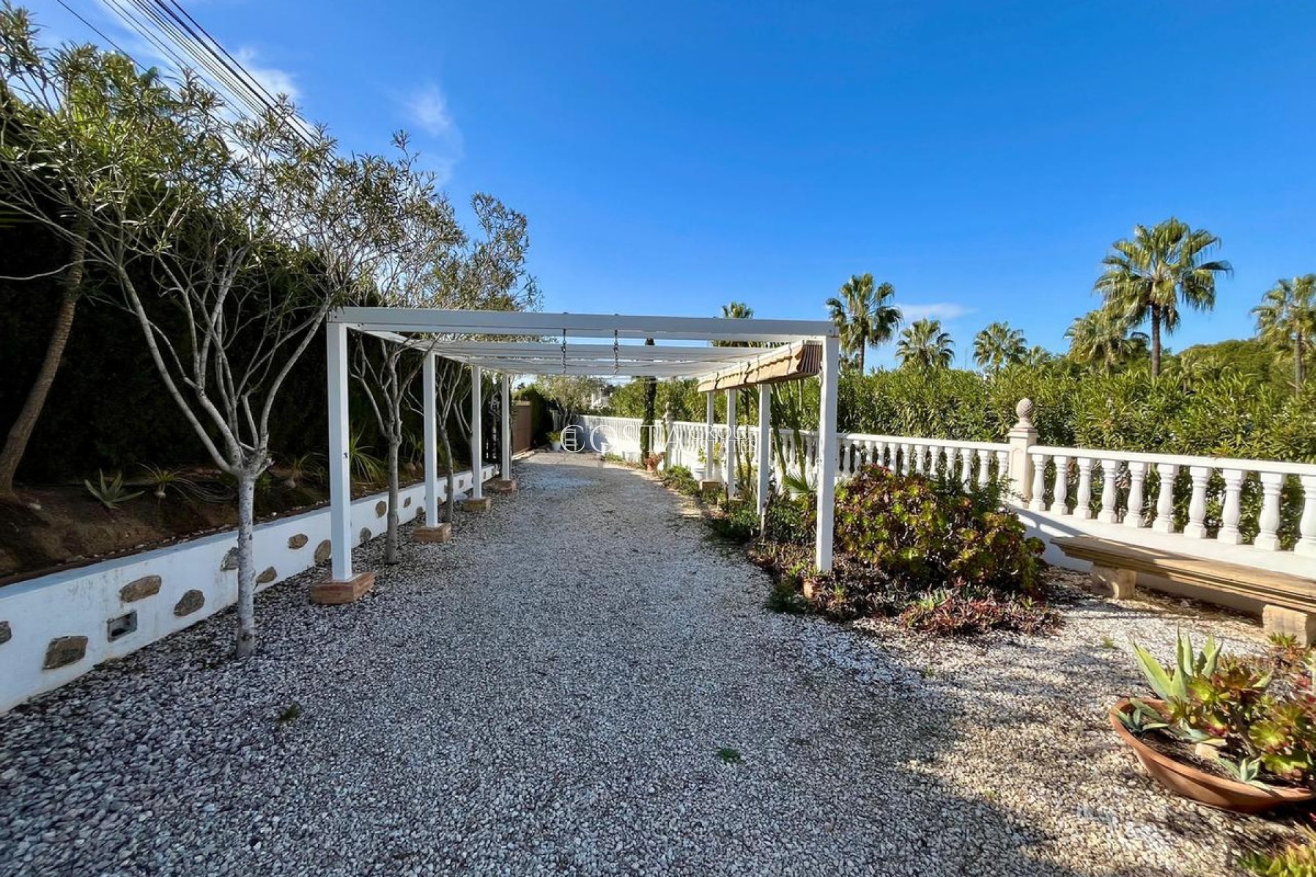 Wiederverkauf - Villa -
Orihuela - Villamartin