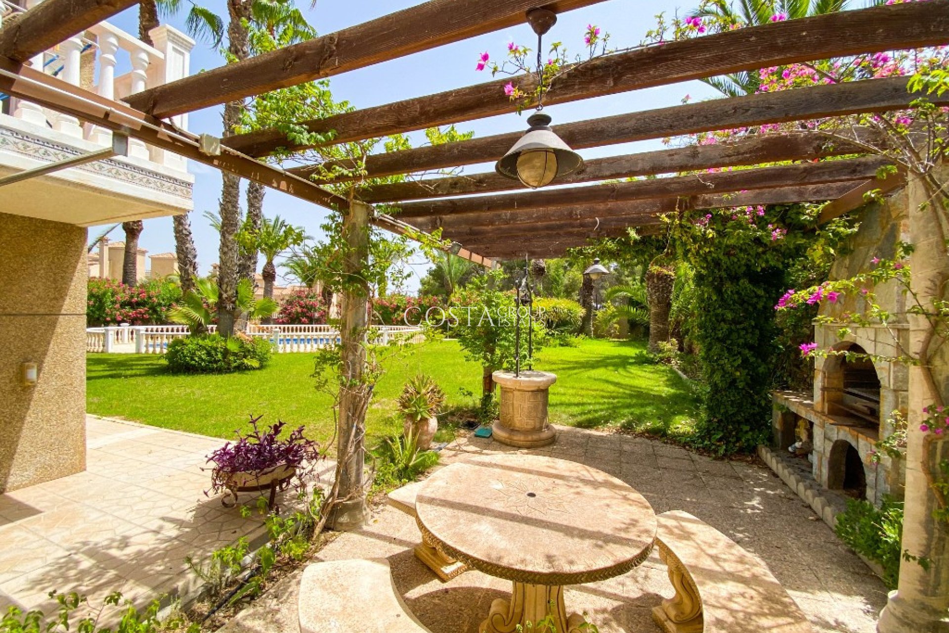 Wiederverkauf - Villa -
Orihuela - Villamartin