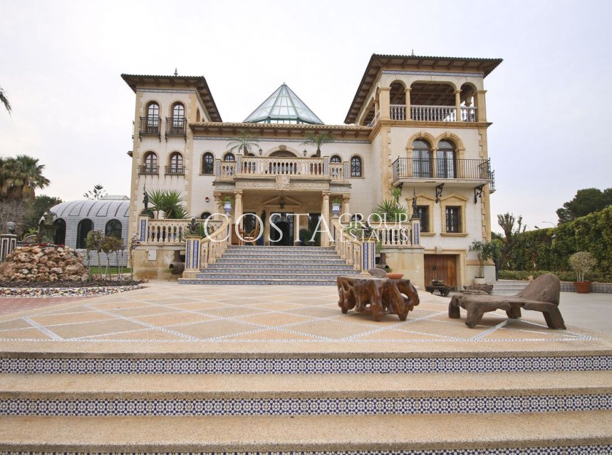 Wiederverkauf - Villa -
Orihuela - Villamartin