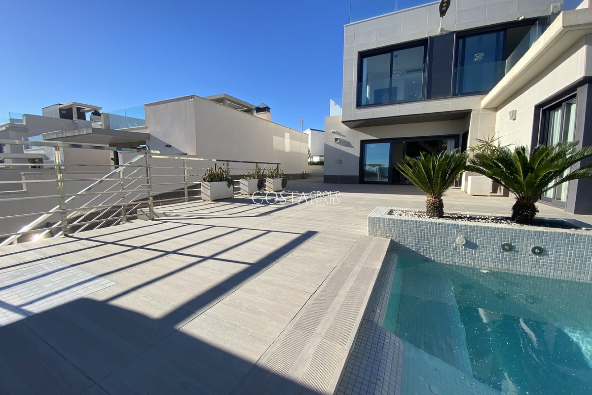 Wiederverkauf - Villa -
Orihuela - Villamartin