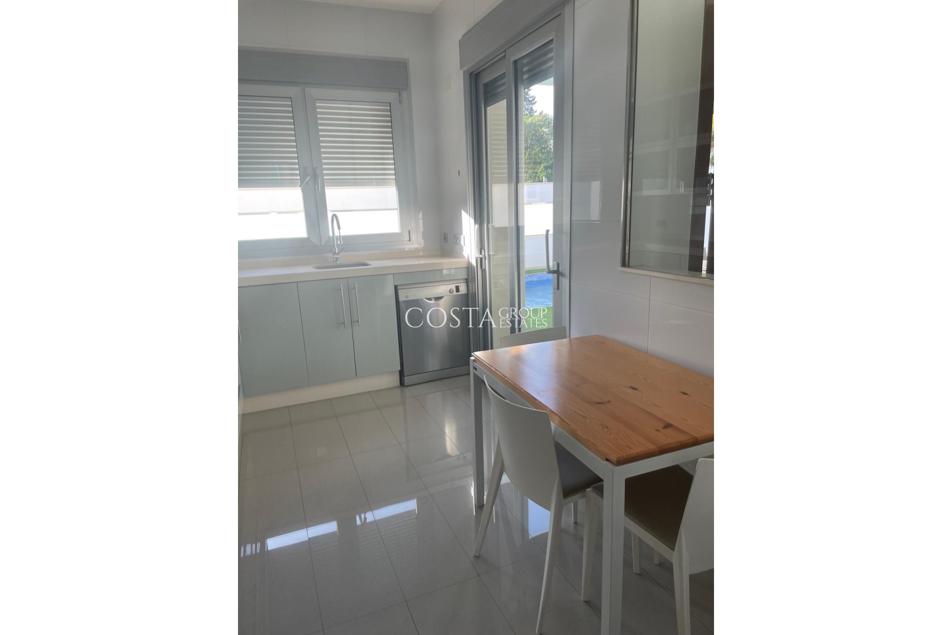 Wiederverkauf - Villa -
Pilar de la Horadada - Pilar de la Horadada Centro