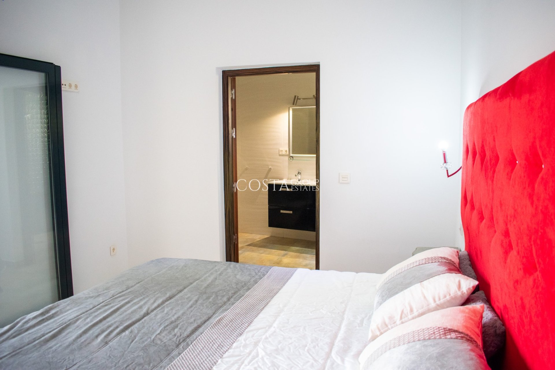 Wiederverkauf - Villa -
Pilar de la Horadada - Torre de la Horadada