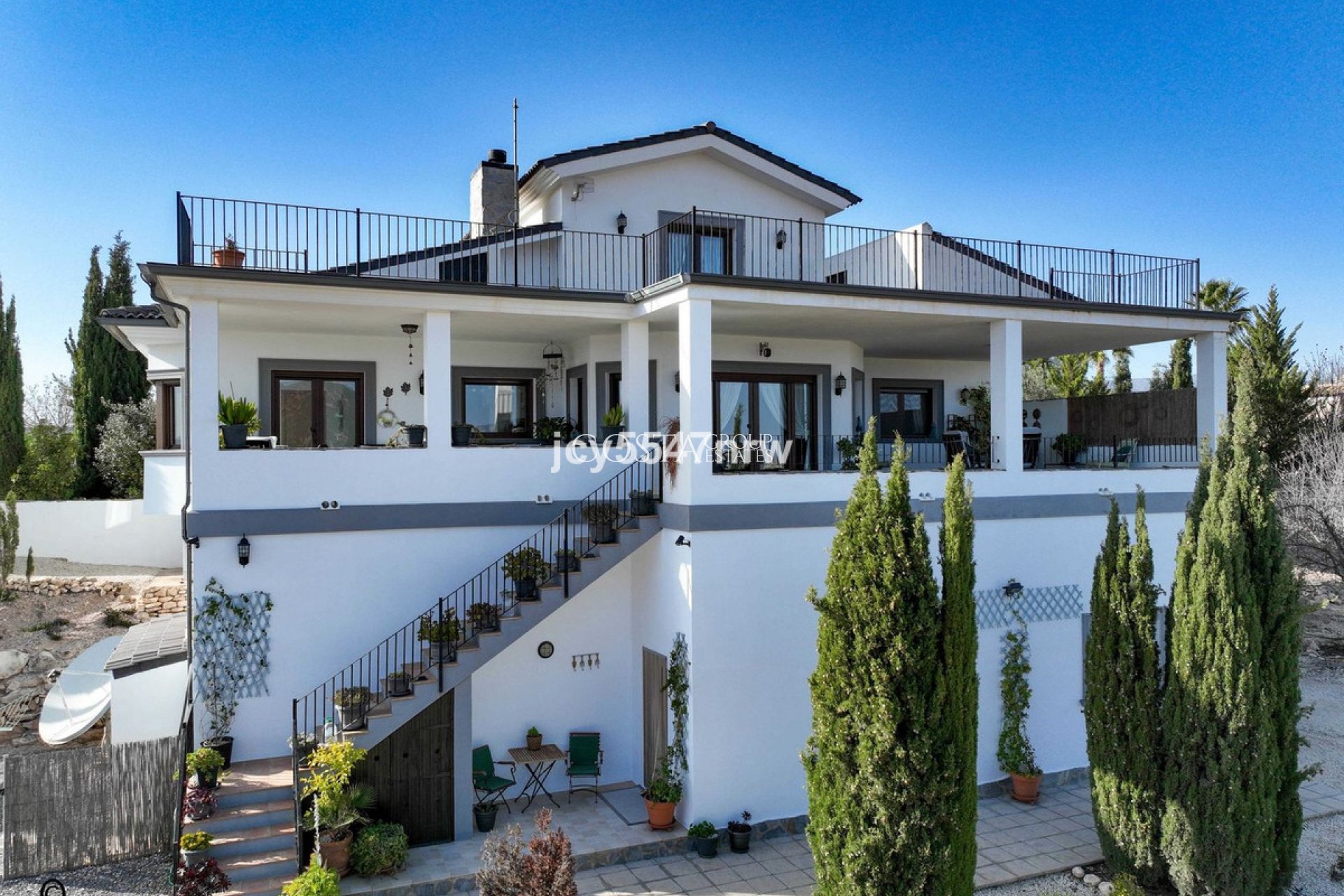 Wiederverkauf - Villa -
Pinoso - Pinoso Centro