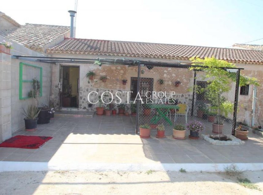 Wiederverkauf - Villa -
Pinoso - Pinoso Centro