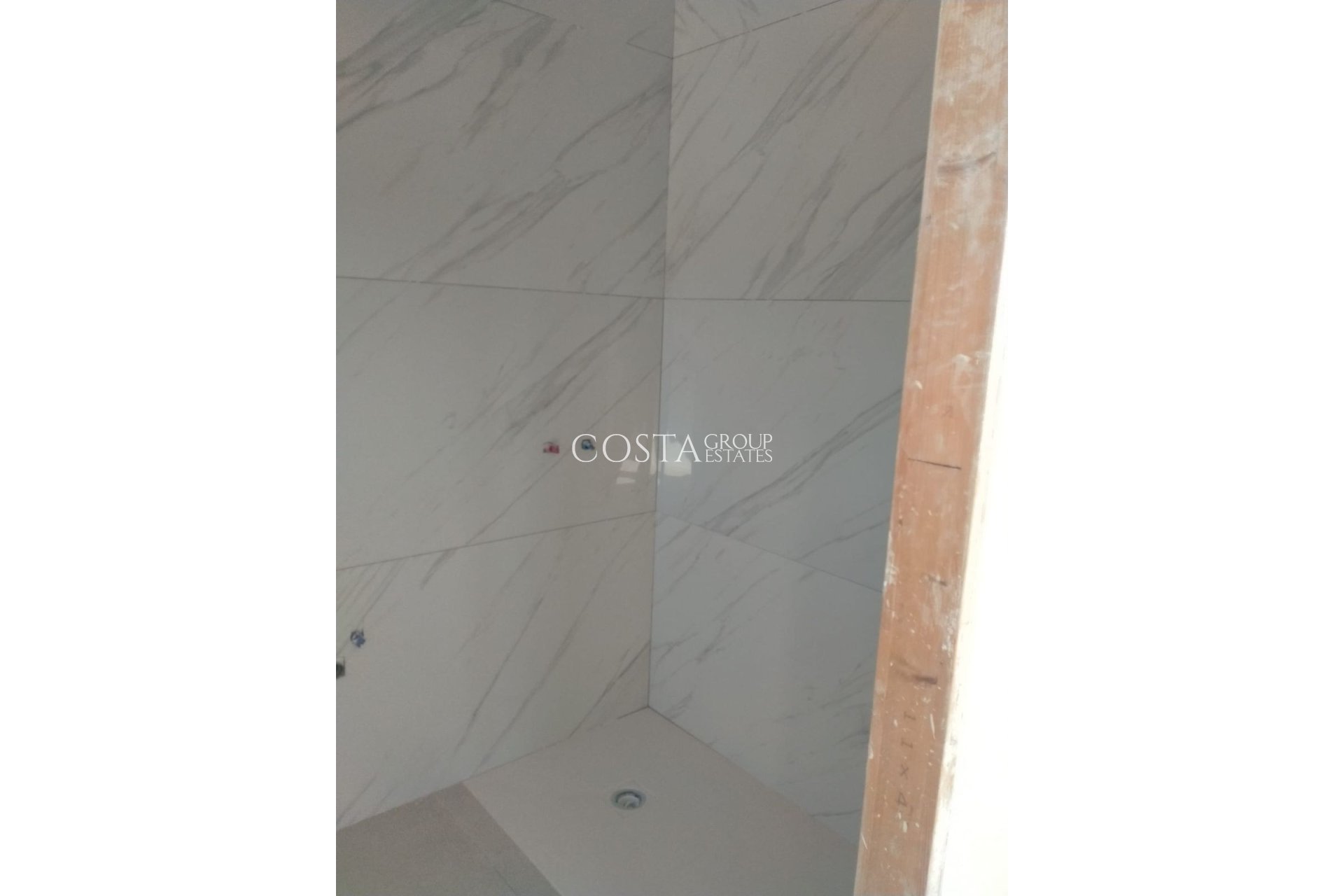 Wiederverkauf - Villa -
Pinoso - Pinoso Centro