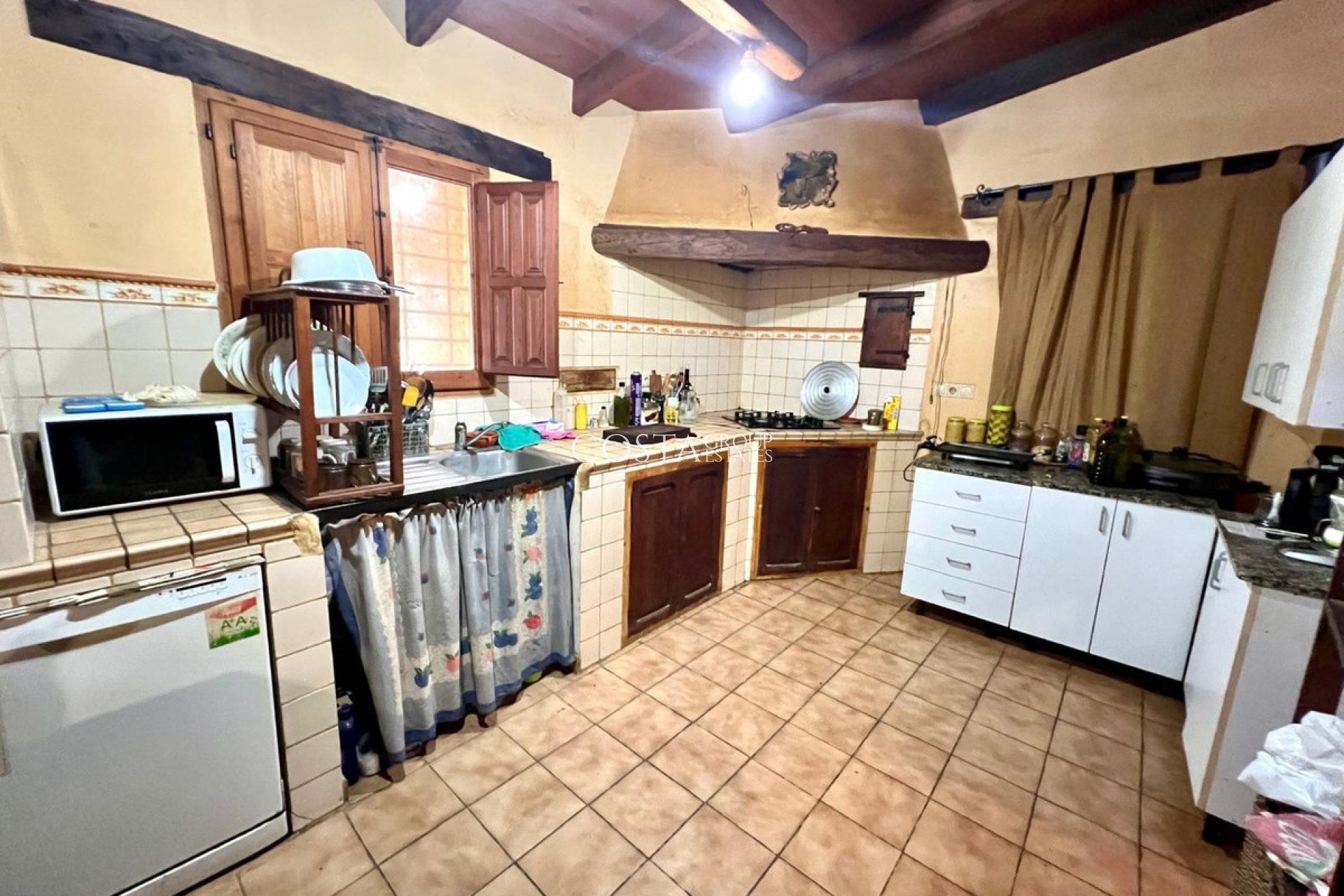 Wiederverkauf - Villa -
Pinoso - Pinoso Centro