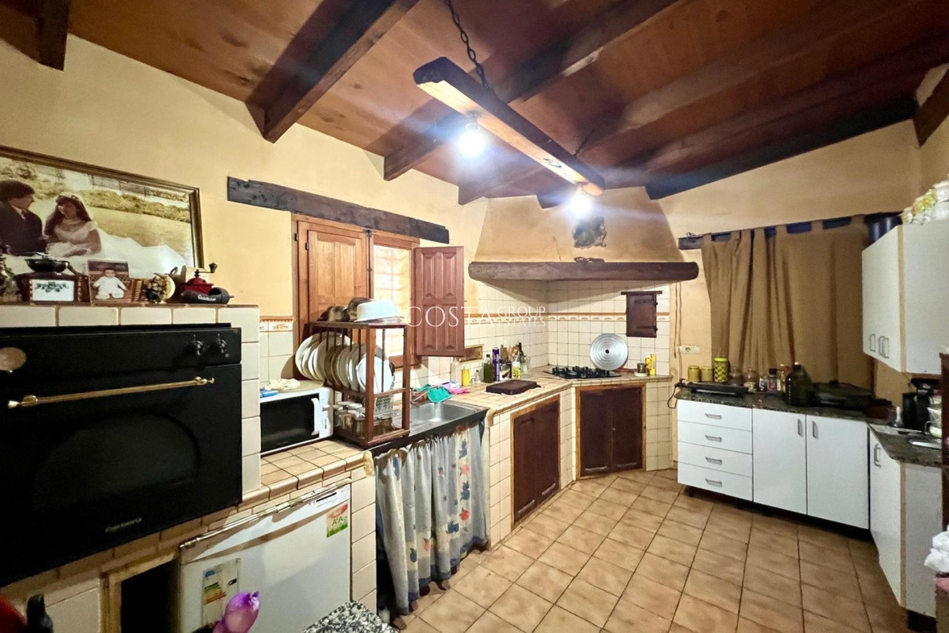 Wiederverkauf - Villa -
Pinoso - Pinoso Centro