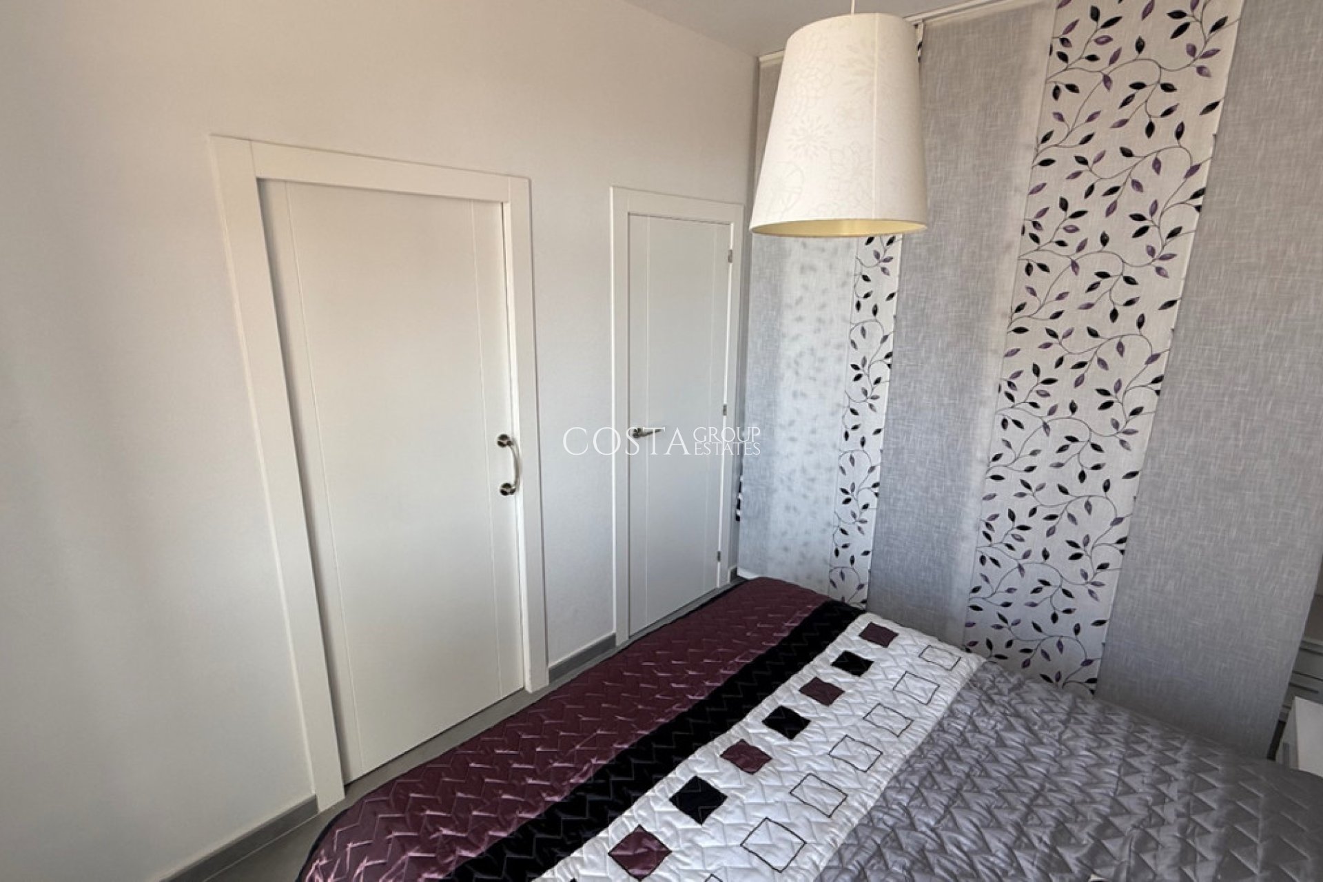 Wiederverkauf - Villa -
Rojales - Rojales Centro