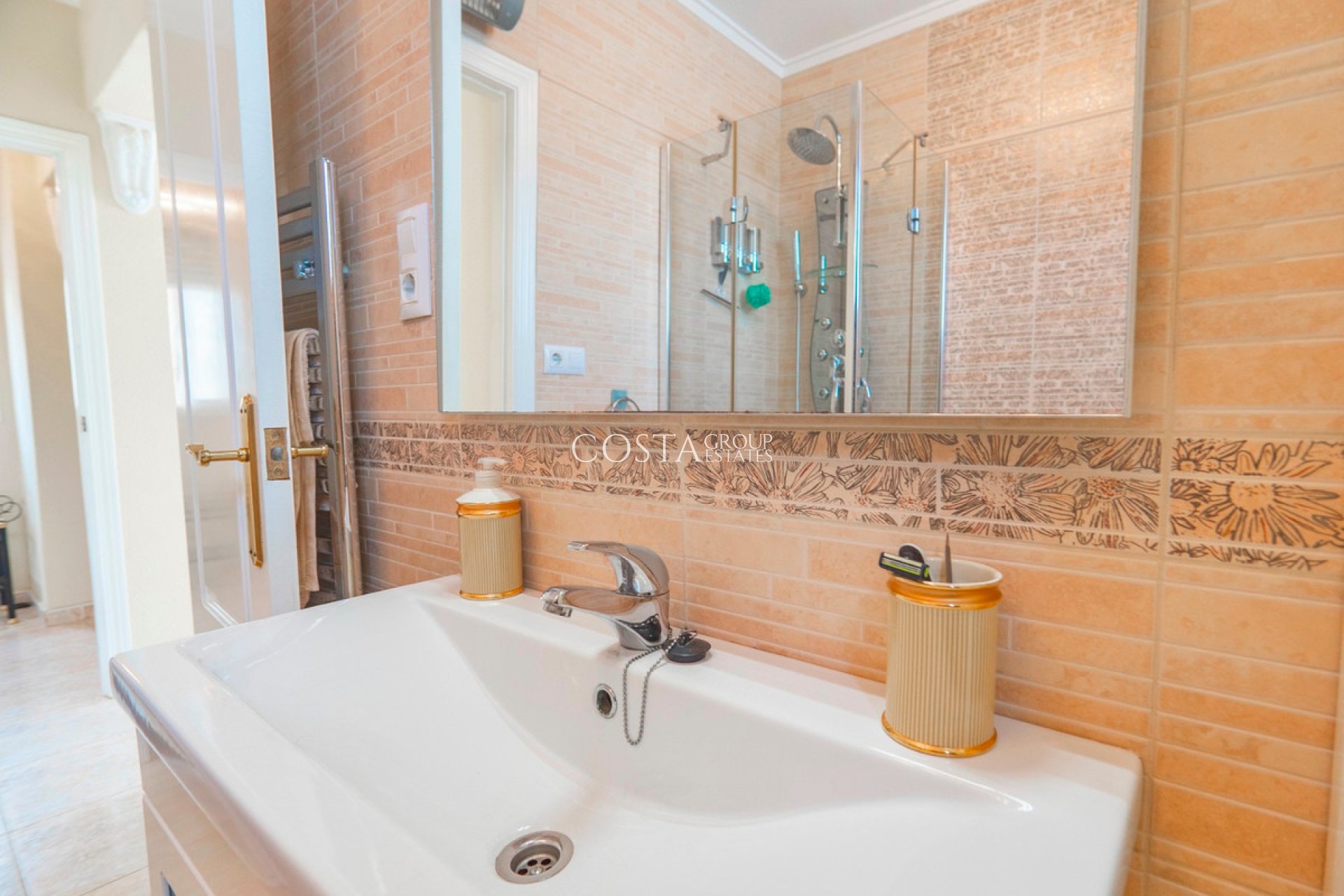 Wiederverkauf - Villa -
Rojales - Rojales Centro