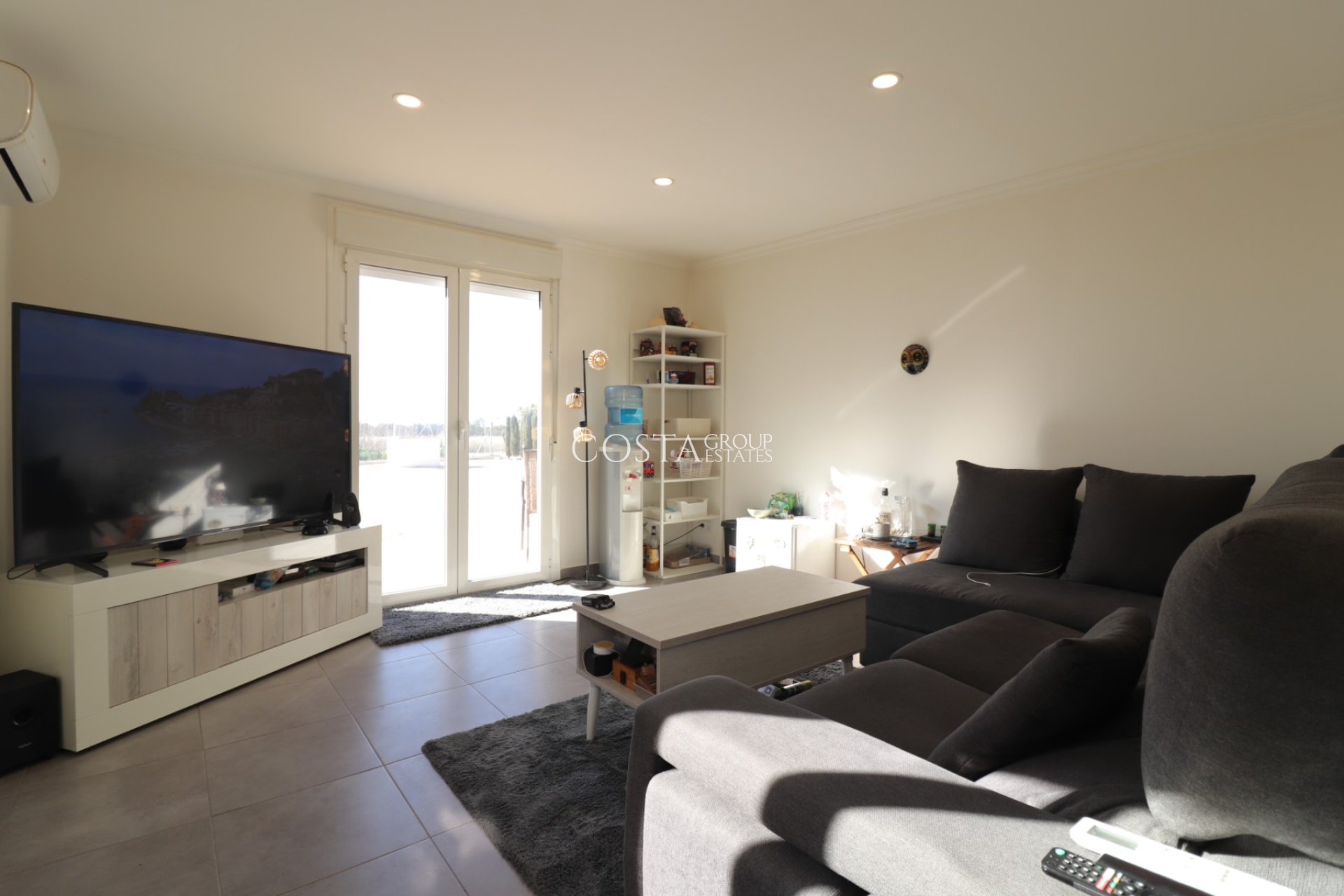 Wiederverkauf - Villa -
Rojales