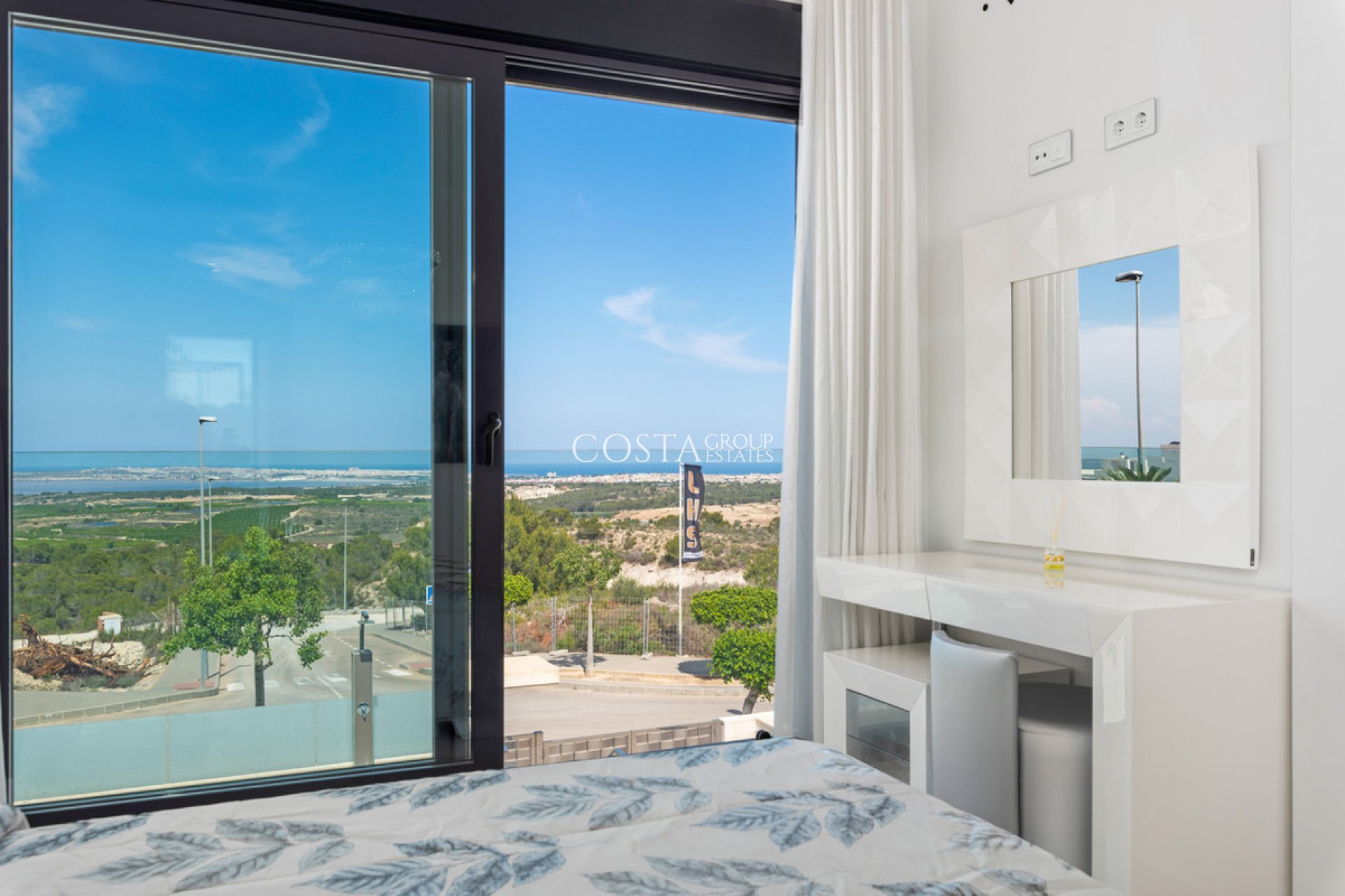 Wiederverkauf - Villa -
San Miguel de Salinas - San Miguel de Salinas Centro