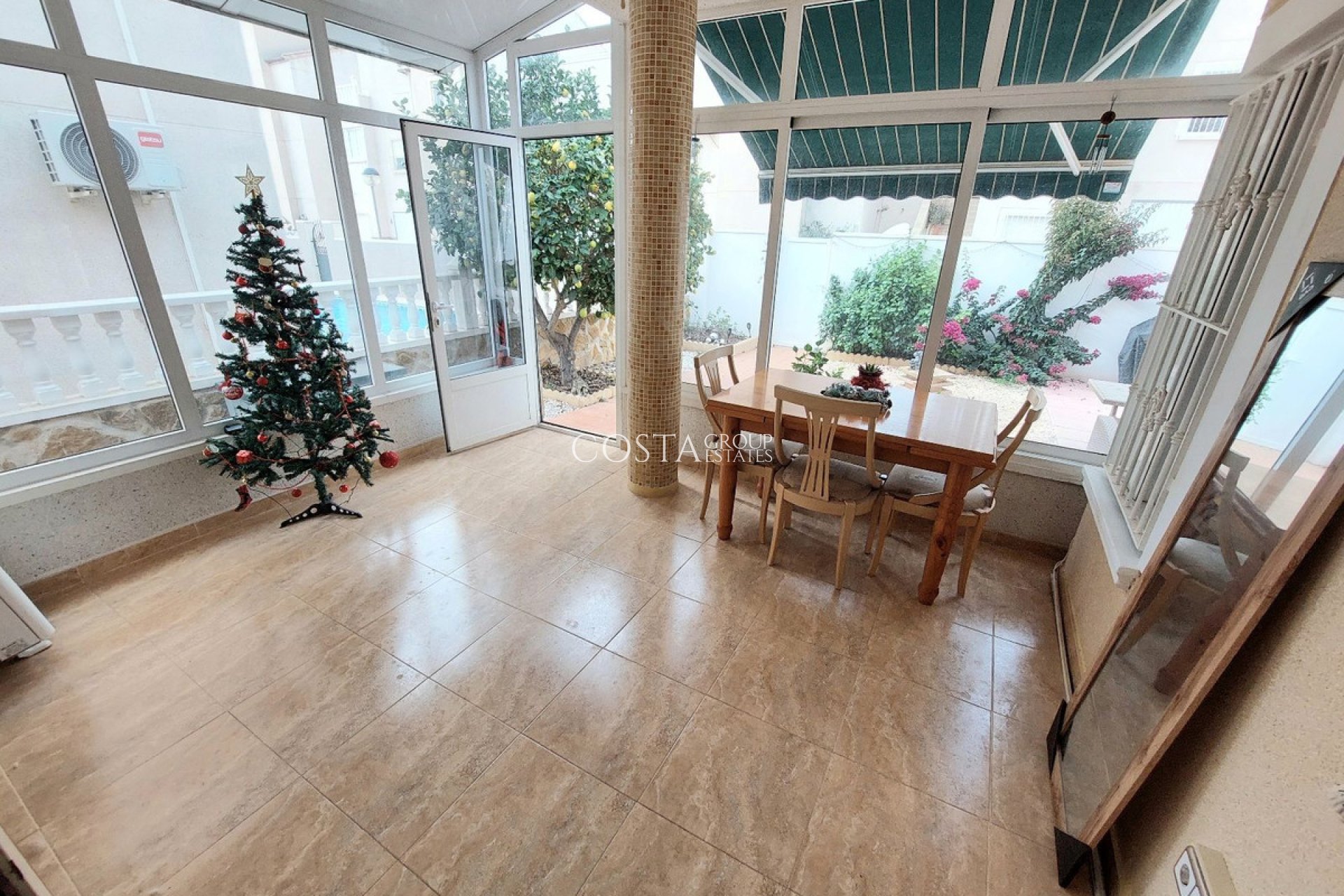 Wiederverkauf - Villa -
San Miguel de Salinas - San Miguel de Salinas Centro