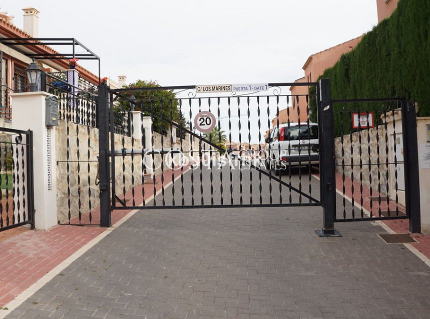 Wiederverkauf - Villa -
San Miguel de Salinas - San Miguel de Salinas Centro