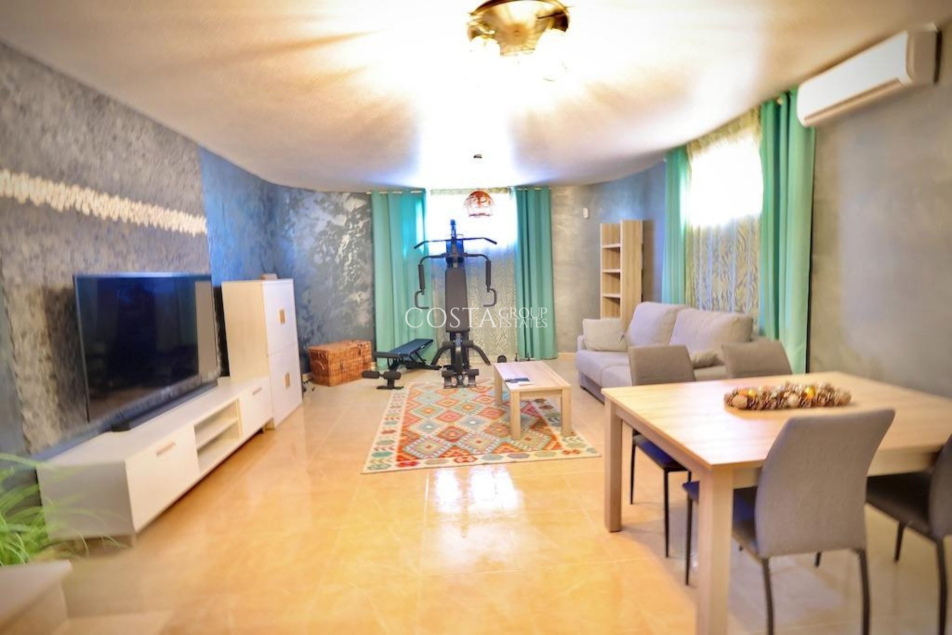 Wiederverkauf - Villa -
San Miguel de Salinas - San Miguel de Salinas Centro